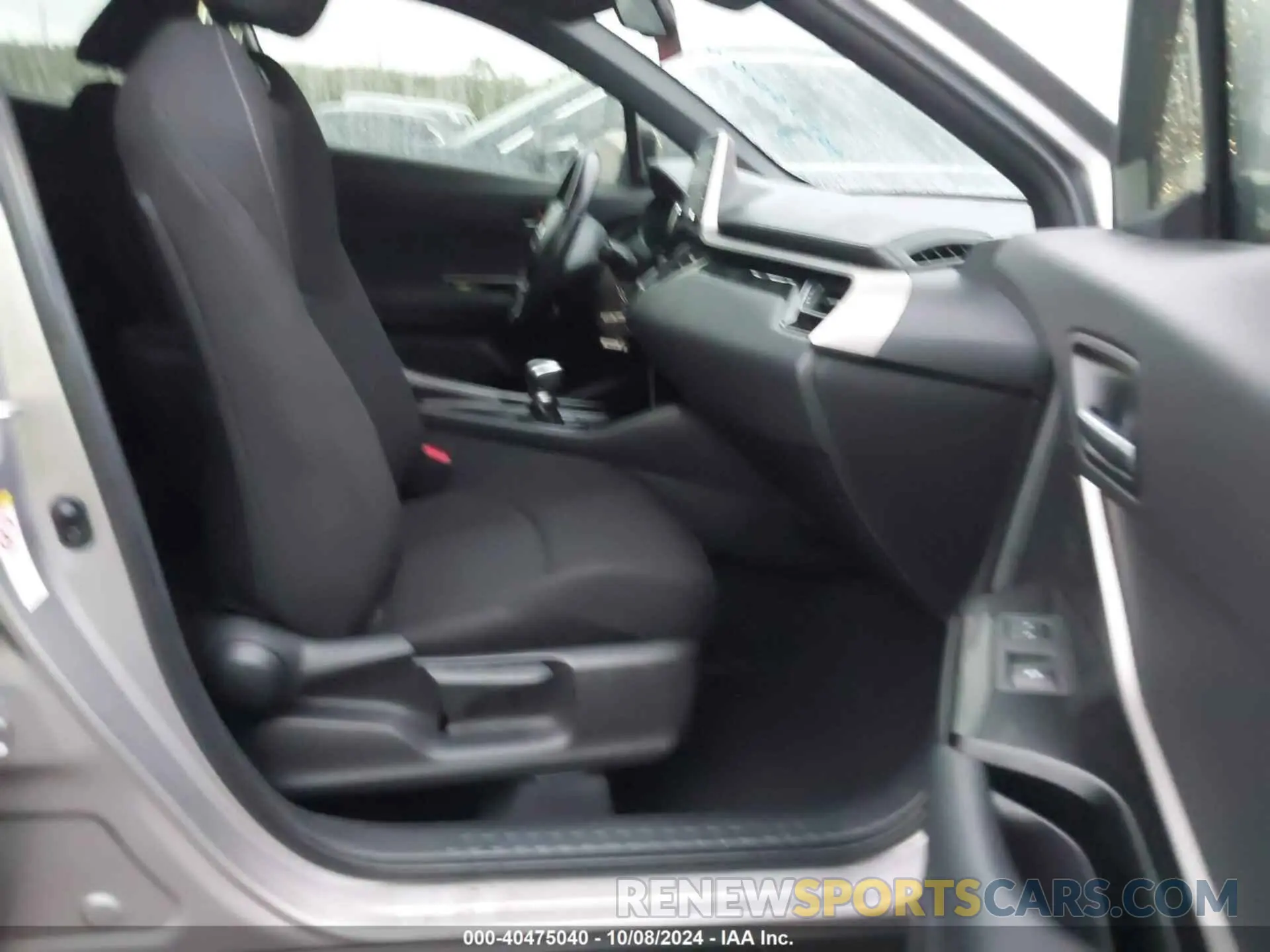 5 Photograph of a damaged car JTNKHMBX2K1051561 TOYOTA C-HR 2019