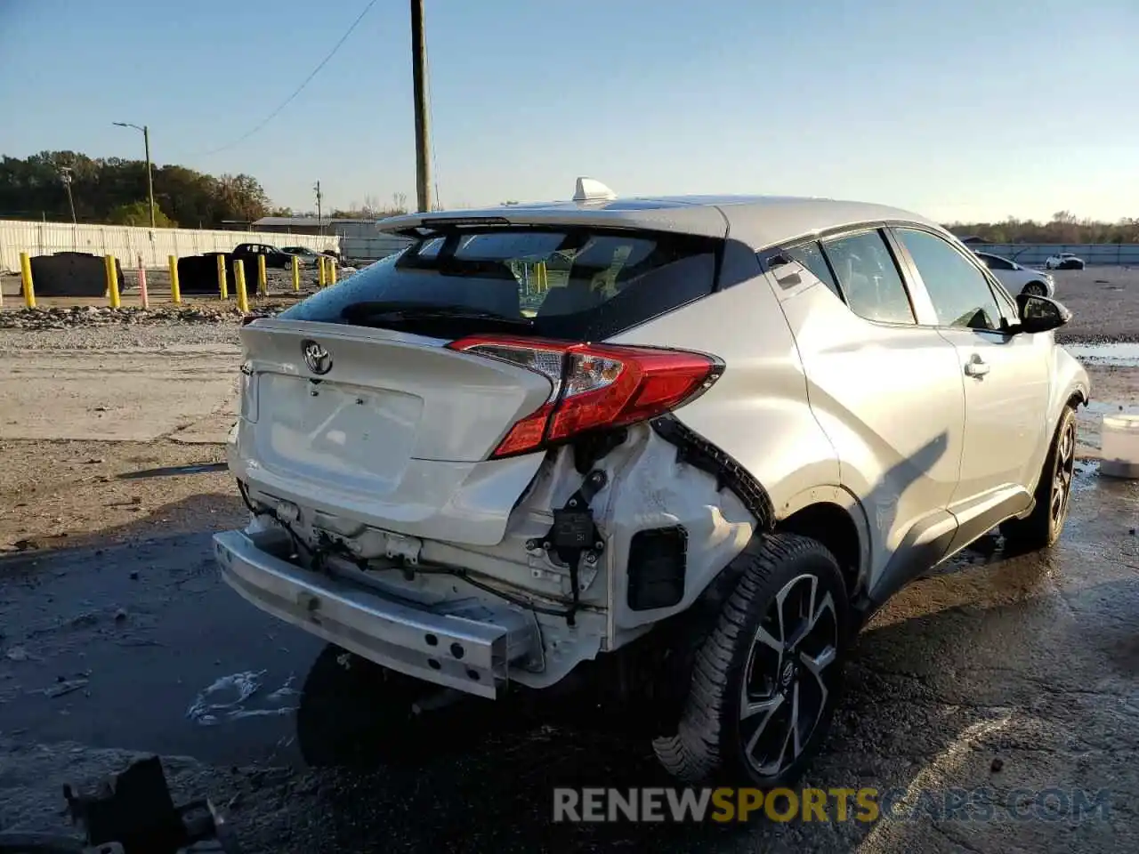 4 Photograph of a damaged car JTNKHMBX3K1015037 TOYOTA C-HR 2019