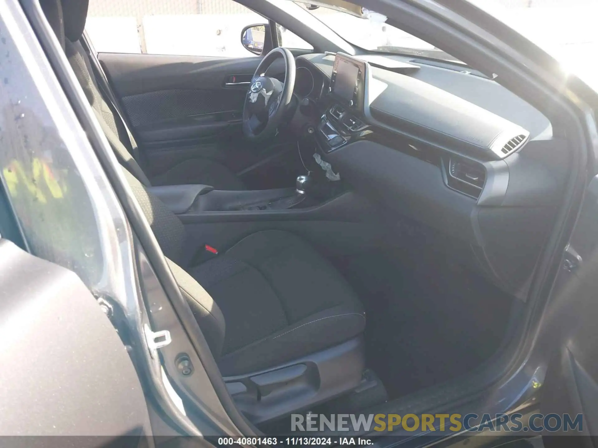 5 Photograph of a damaged car JTNKHMBX3K1026345 TOYOTA C-HR 2019