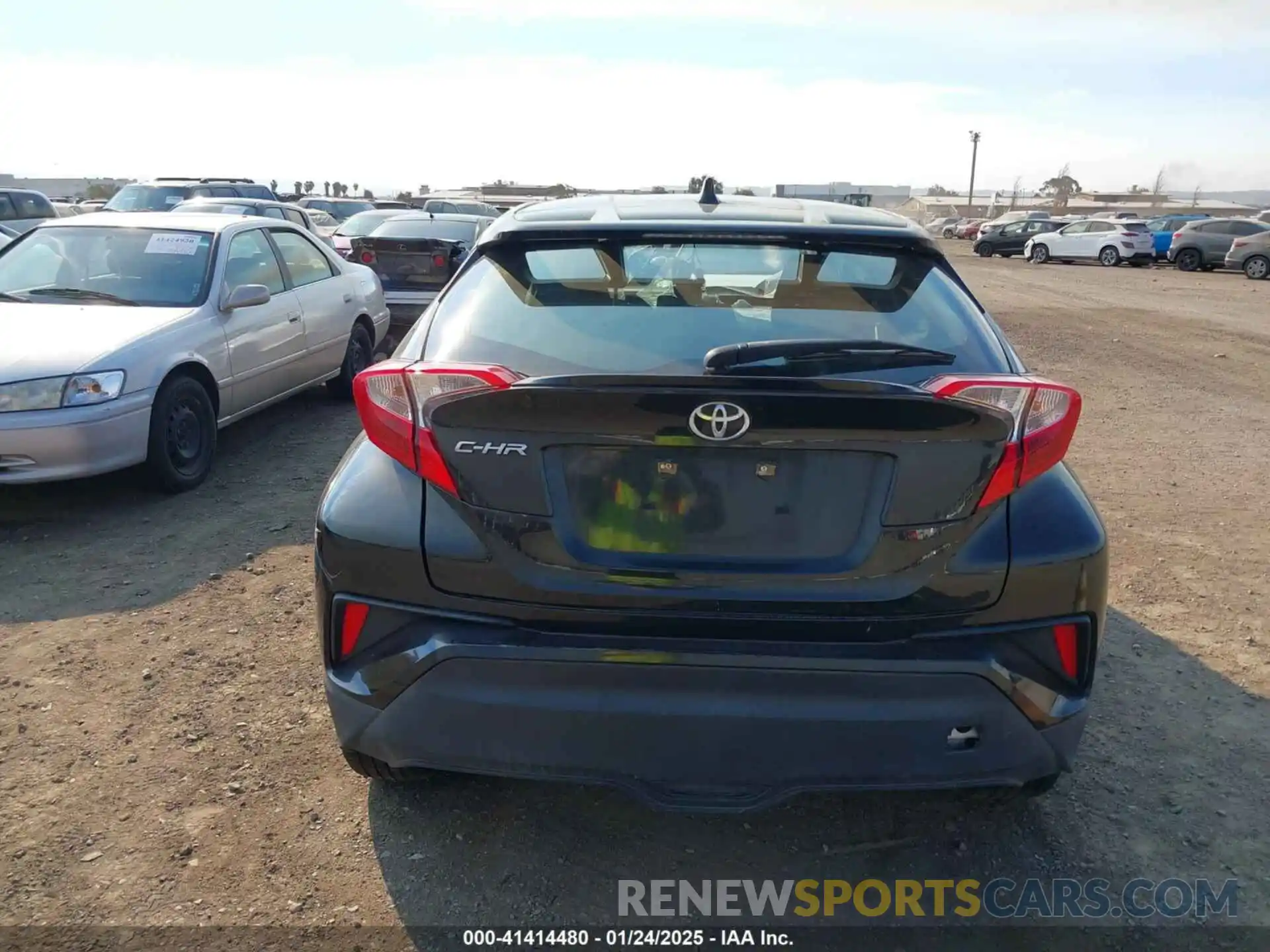 17 Photograph of a damaged car JTNKHMBX3K1038852 TOYOTA C-HR 2019