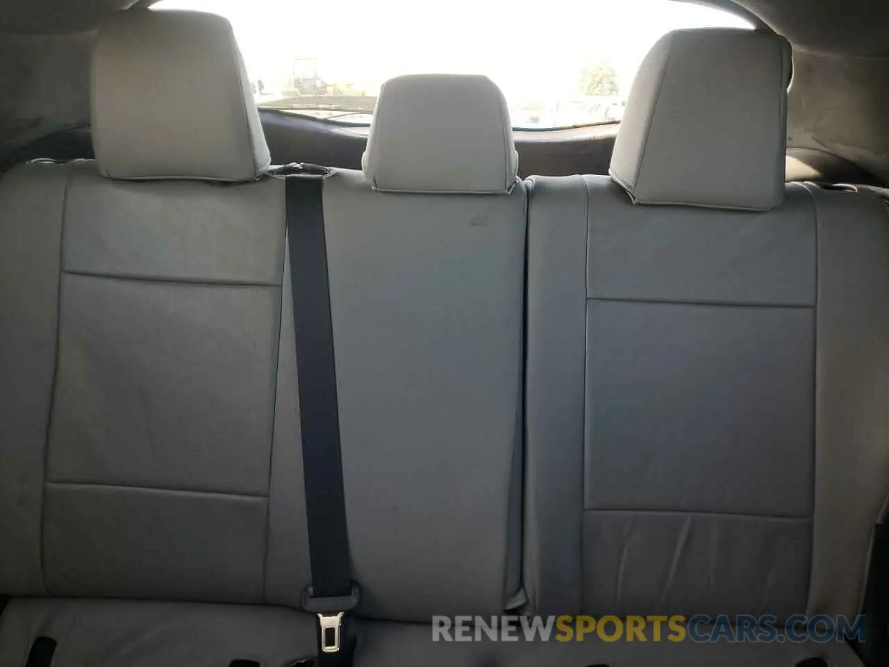 10 Photograph of a damaged car JTNKHMBX3K1045672 TOYOTA C-HR 2019