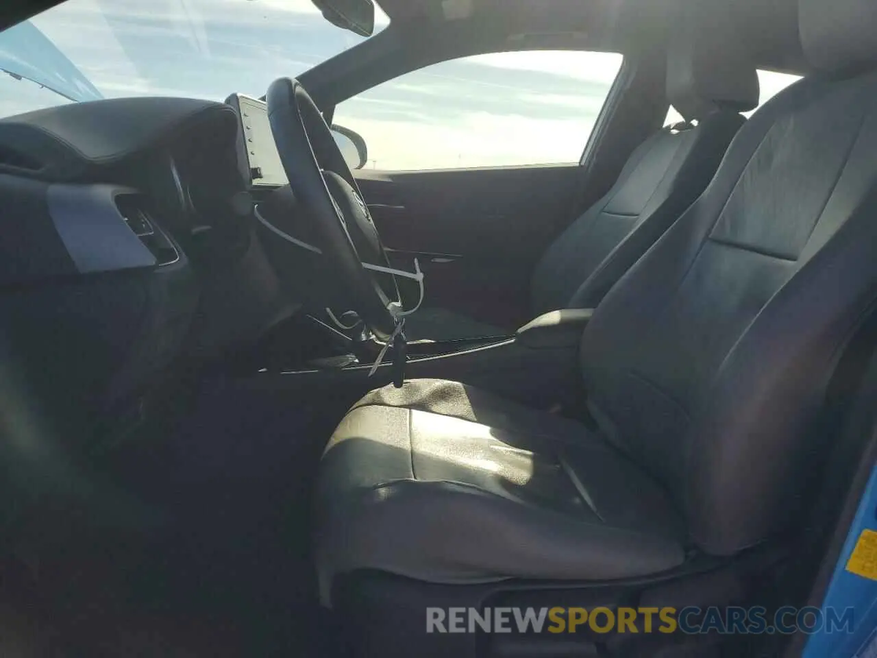7 Photograph of a damaged car JTNKHMBX3K1045672 TOYOTA C-HR 2019