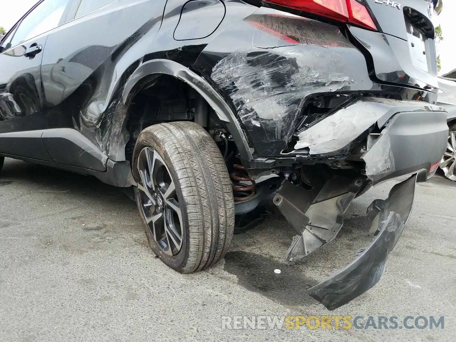 9 Photograph of a damaged car JTNKHMBX3K1051424 TOYOTA C-HR 2019