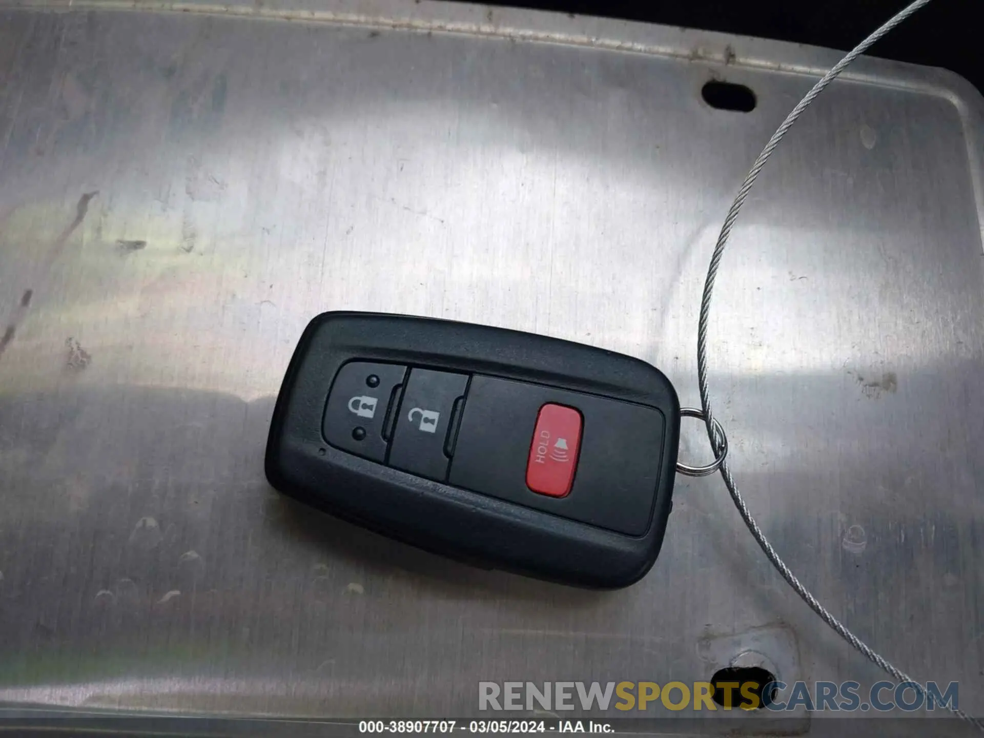 11 Photograph of a damaged car JTNKHMBX4K1013961 TOYOTA C-HR 2019