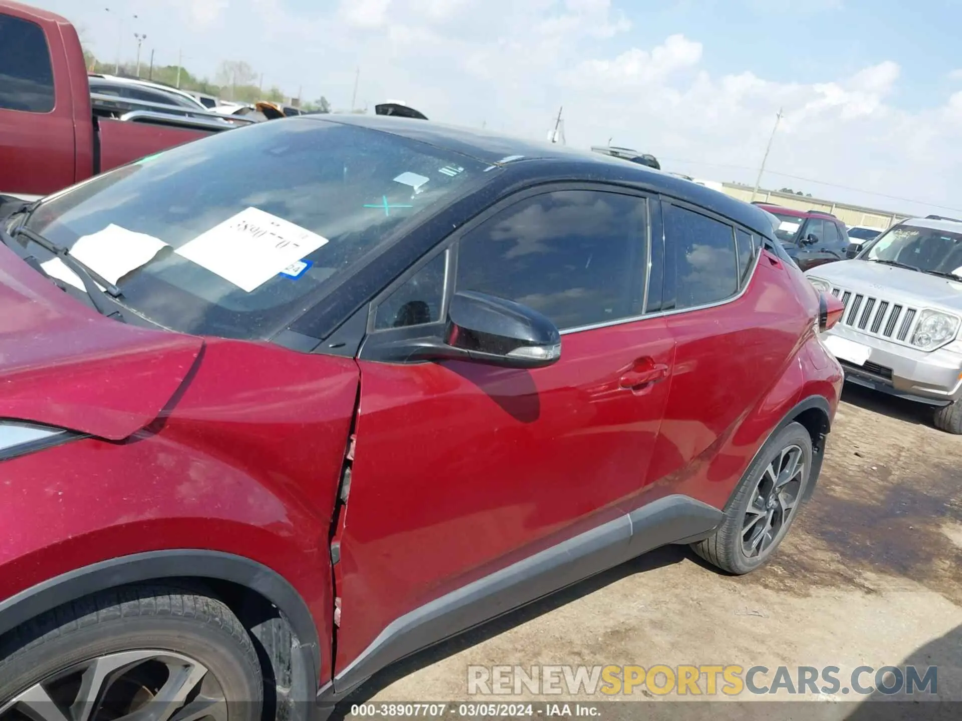 14 Photograph of a damaged car JTNKHMBX4K1013961 TOYOTA C-HR 2019