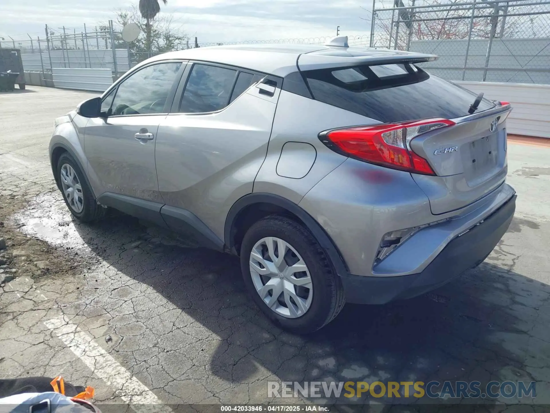 3 Photograph of a damaged car JTNKHMBX4K1025673 TOYOTA C-HR 2019