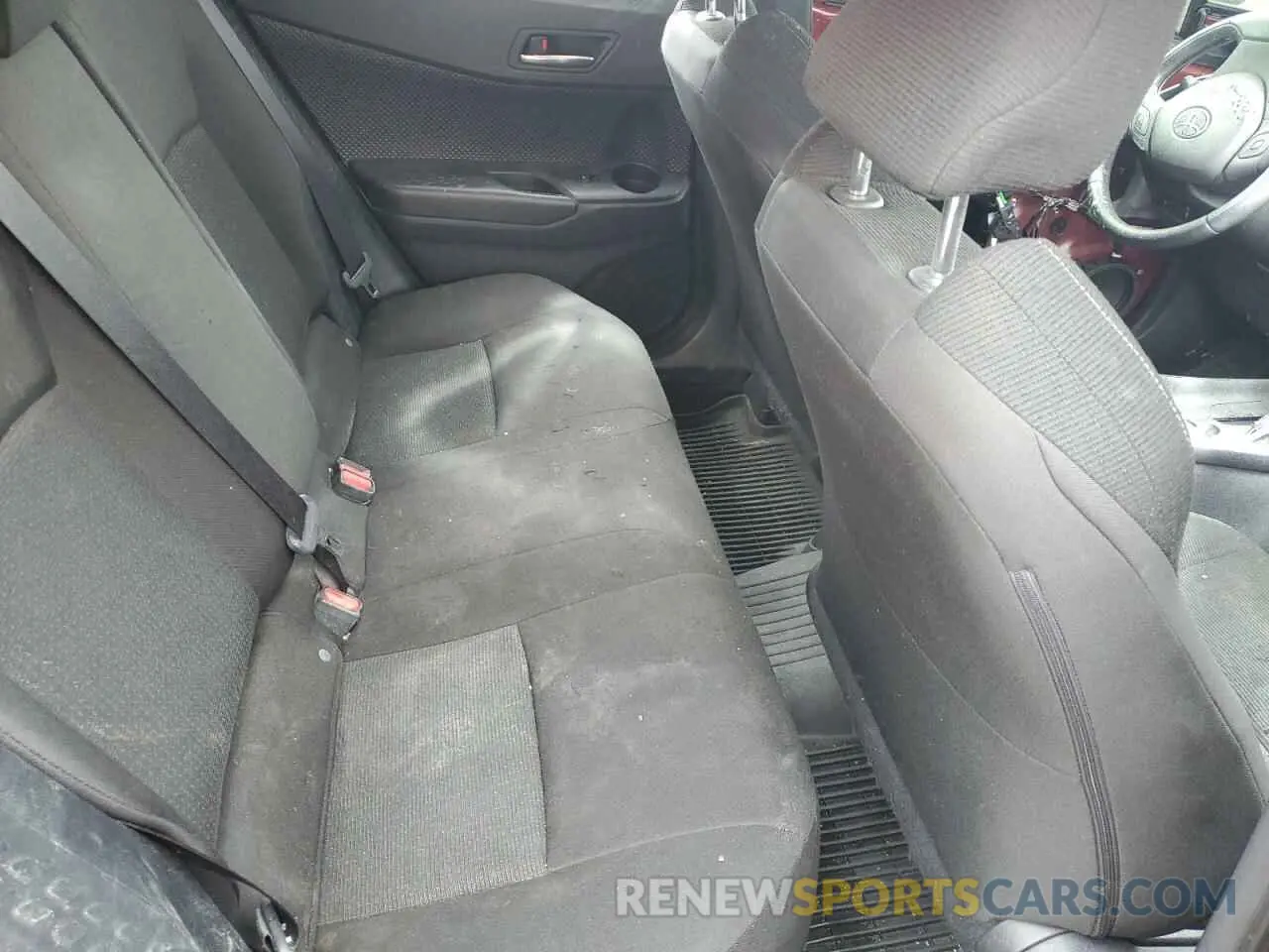 10 Photograph of a damaged car JTNKHMBX4K1026225 TOYOTA C-HR 2019