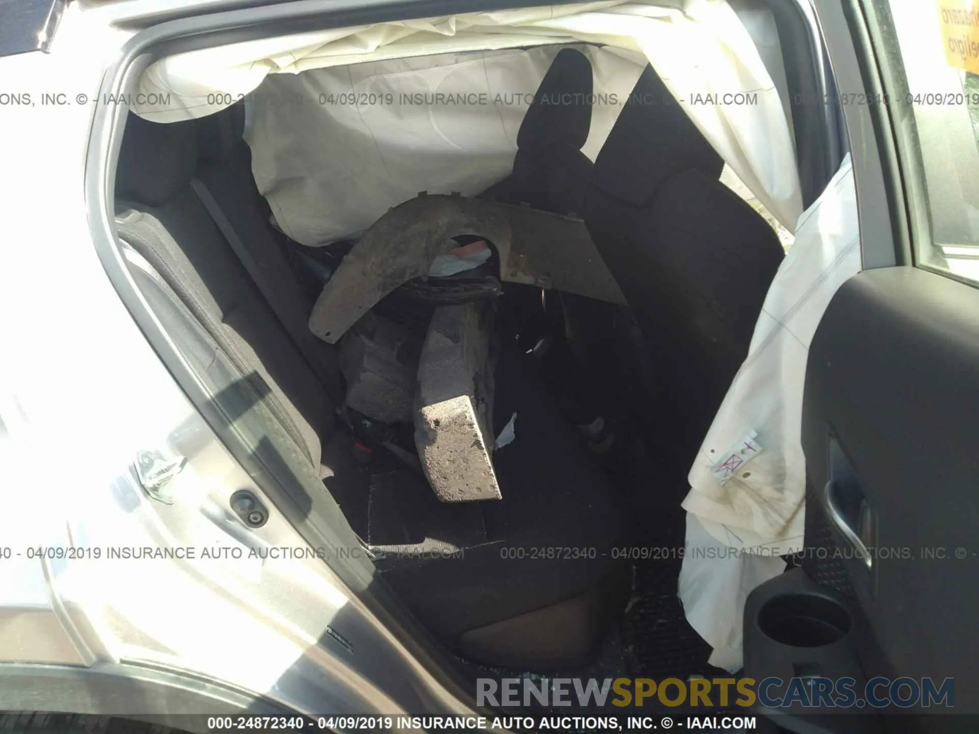8 Photograph of a damaged car JTNKHMBX4K1029979 TOYOTA C-HR 2019