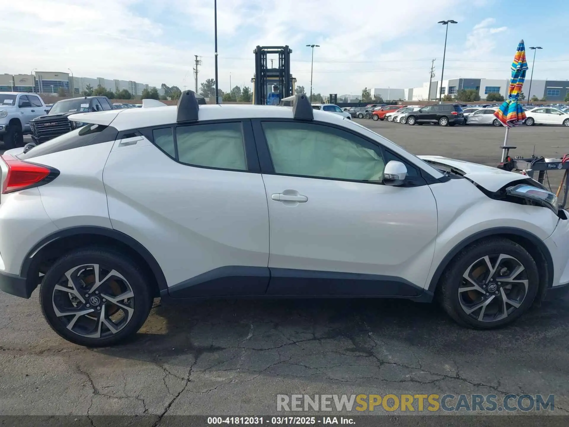 14 Photograph of a damaged car JTNKHMBX4K1040772 TOYOTA C-HR 2019