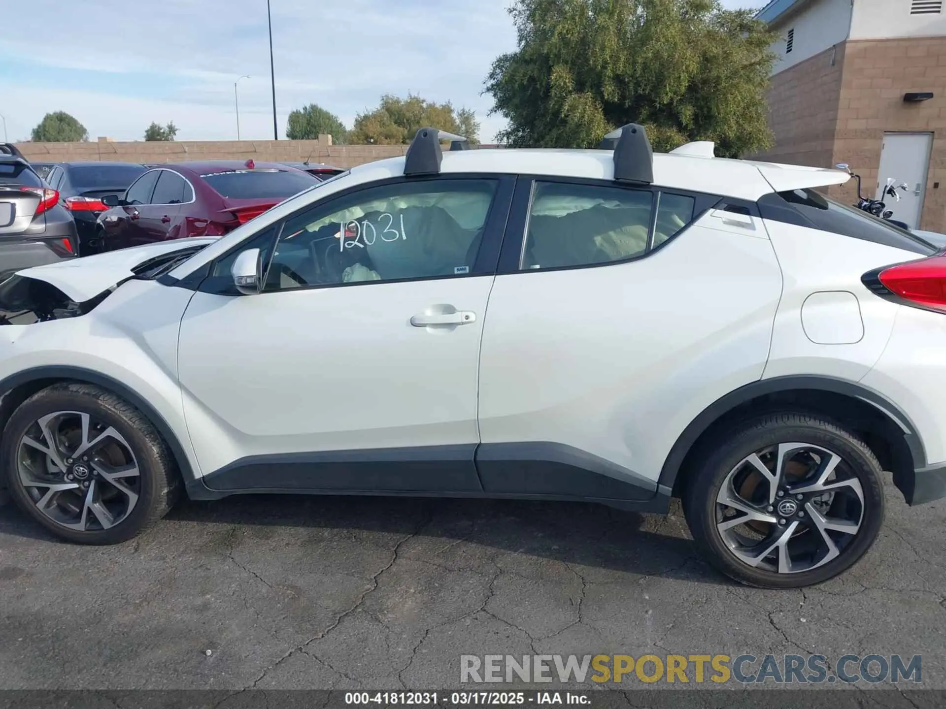 15 Photograph of a damaged car JTNKHMBX4K1040772 TOYOTA C-HR 2019