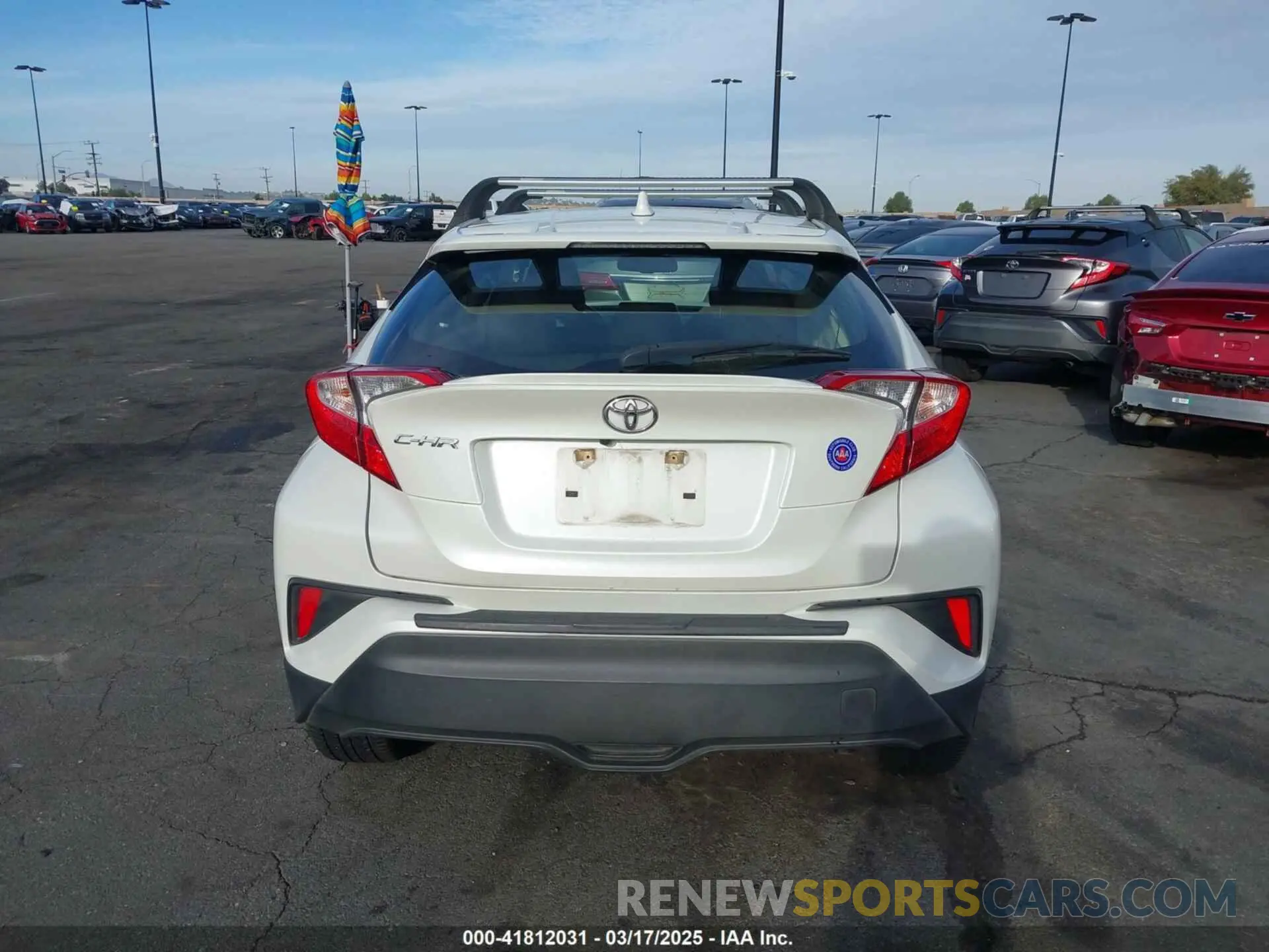 17 Photograph of a damaged car JTNKHMBX4K1040772 TOYOTA C-HR 2019