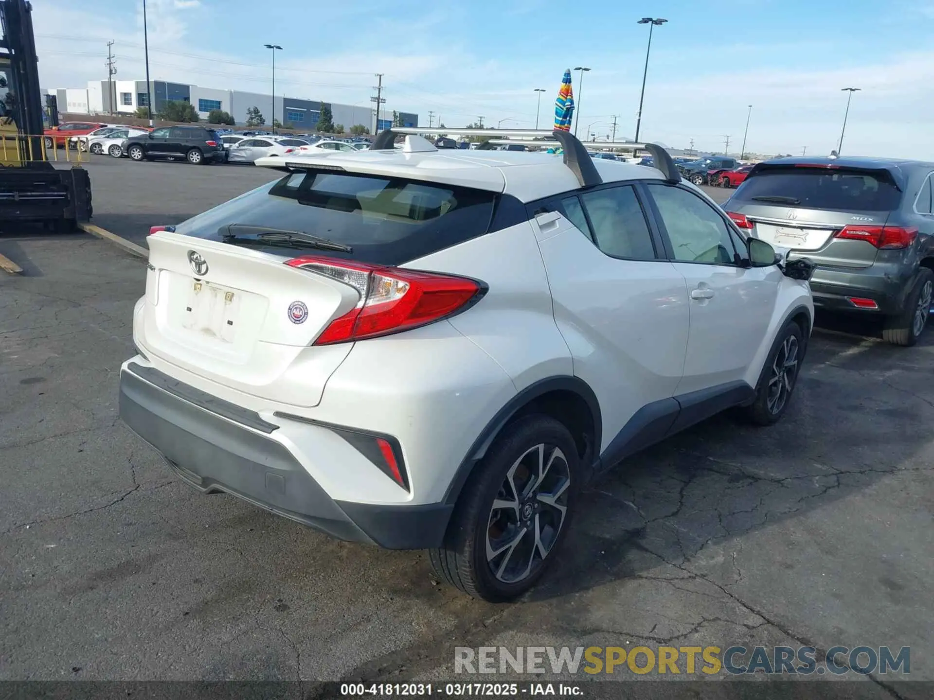 4 Photograph of a damaged car JTNKHMBX4K1040772 TOYOTA C-HR 2019