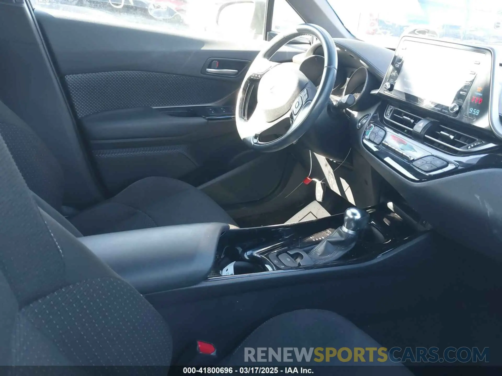 5 Photograph of a damaged car JTNKHMBX4K1048614 TOYOTA C-HR 2019