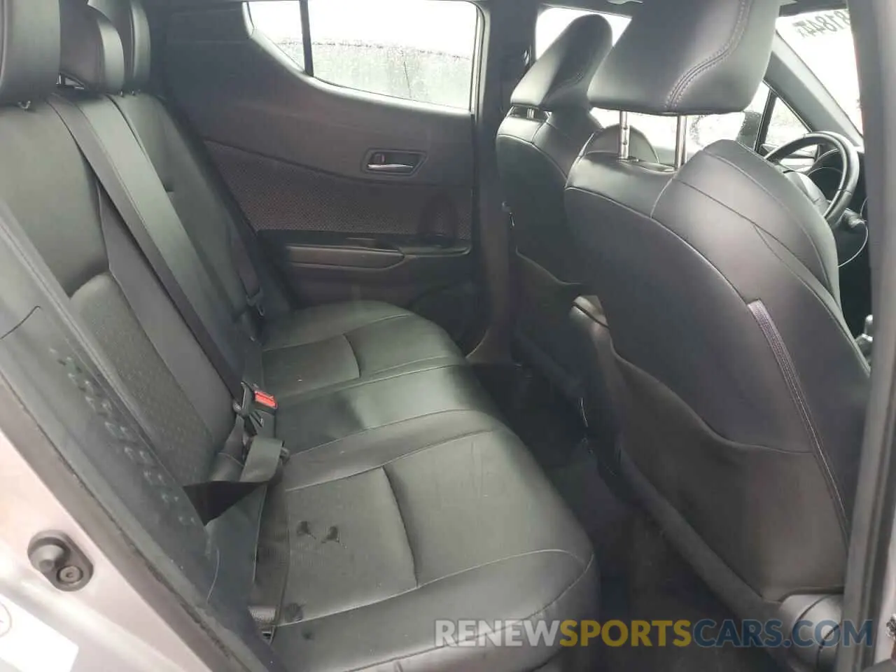 11 Photograph of a damaged car JTNKHMBX4K1050735 TOYOTA C-HR 2019