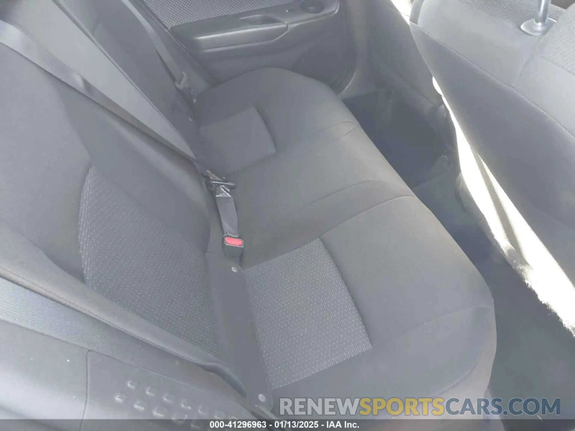 8 Photograph of a damaged car JTNKHMBX4K1058916 TOYOTA C-HR 2019
