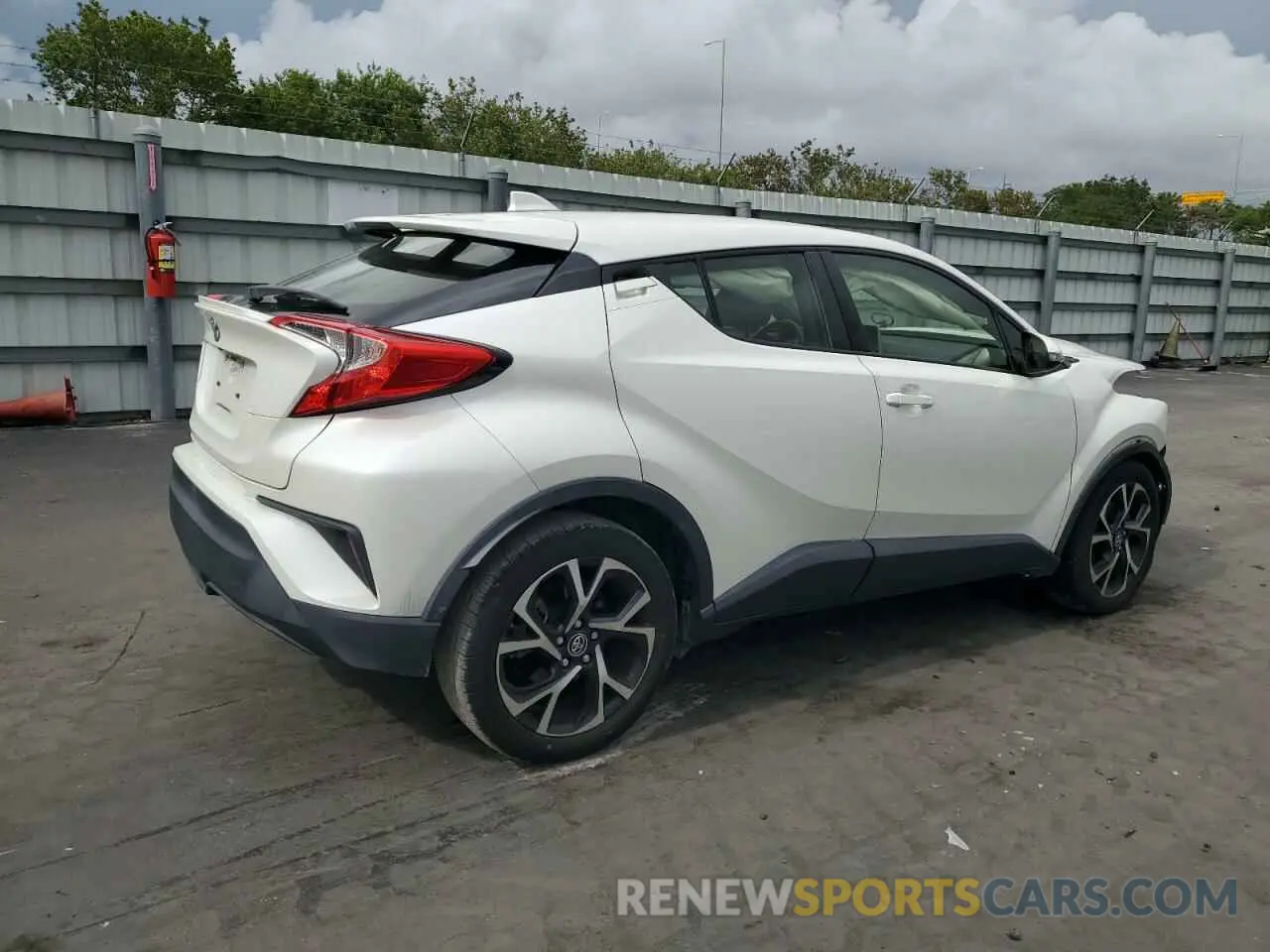 3 Photograph of a damaged car JTNKHMBX5K1014388 TOYOTA C-HR 2019