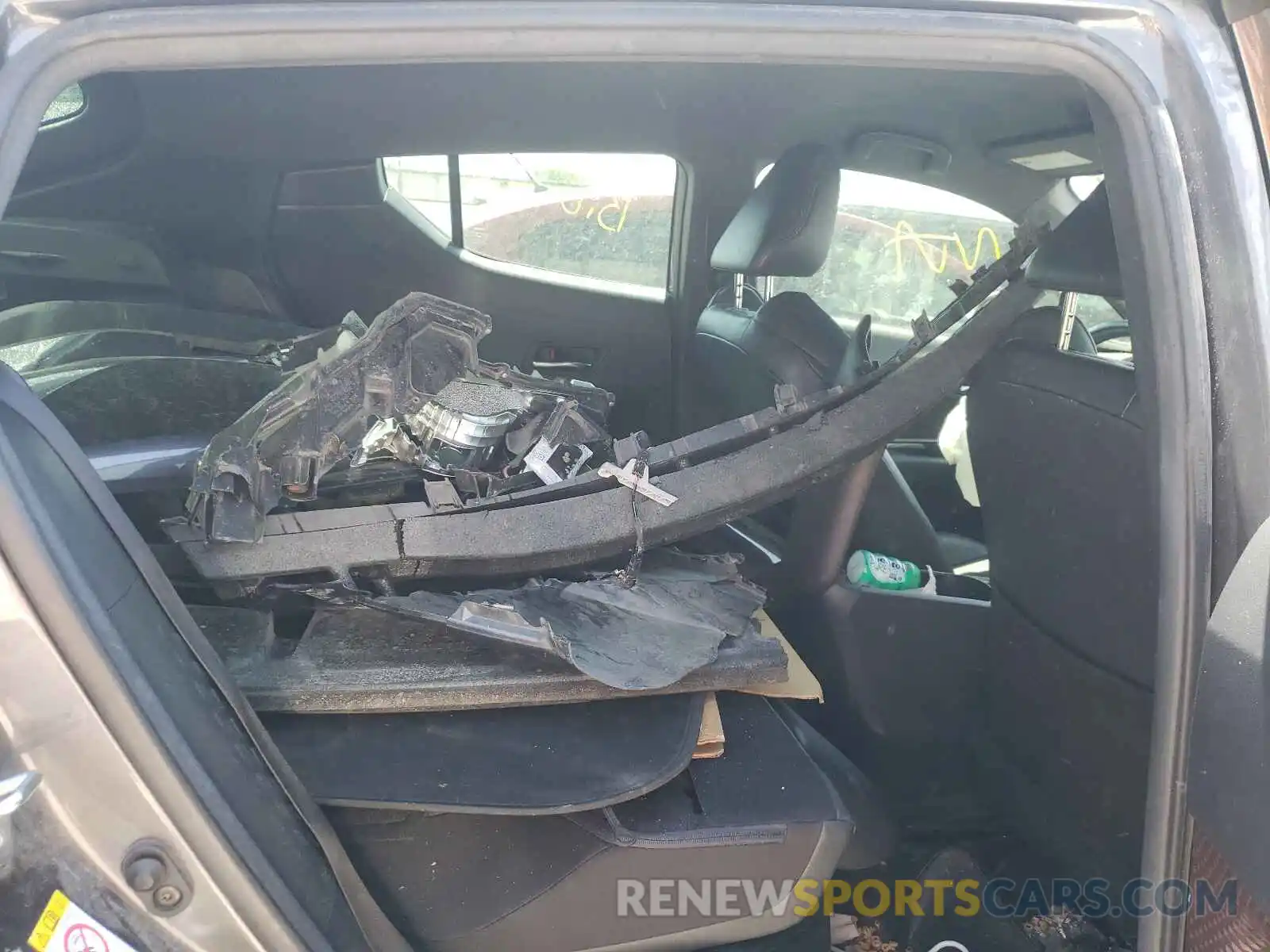 6 Photograph of a damaged car JTNKHMBX5K1015962 TOYOTA C-HR 2019