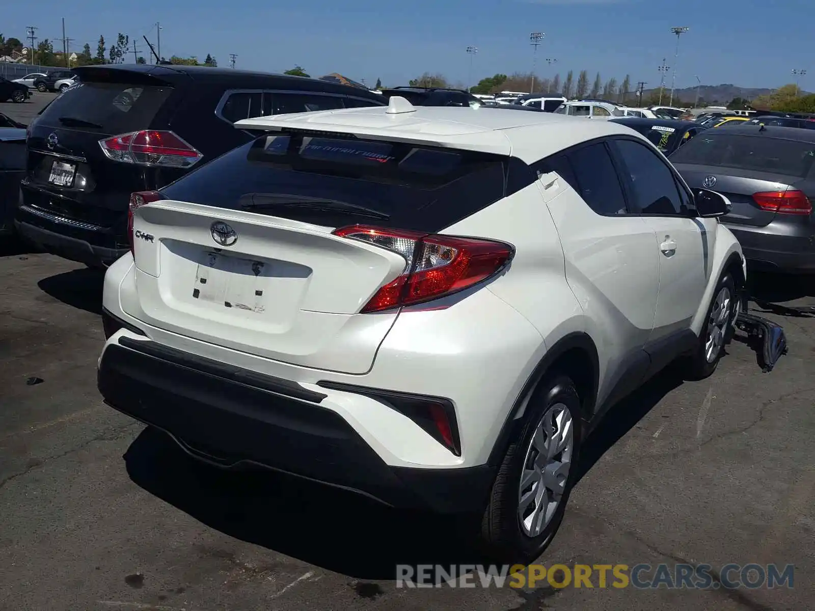 4 Photograph of a damaged car JTNKHMBX5K1020630 TOYOTA C-HR 2019