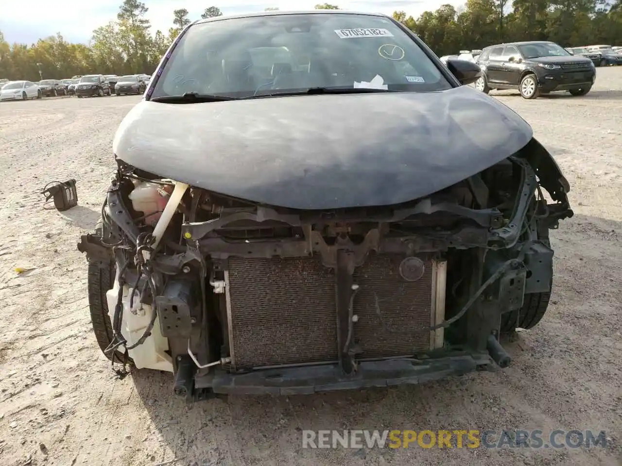 5 Photograph of a damaged car JTNKHMBX5K1028310 TOYOTA C-HR 2019