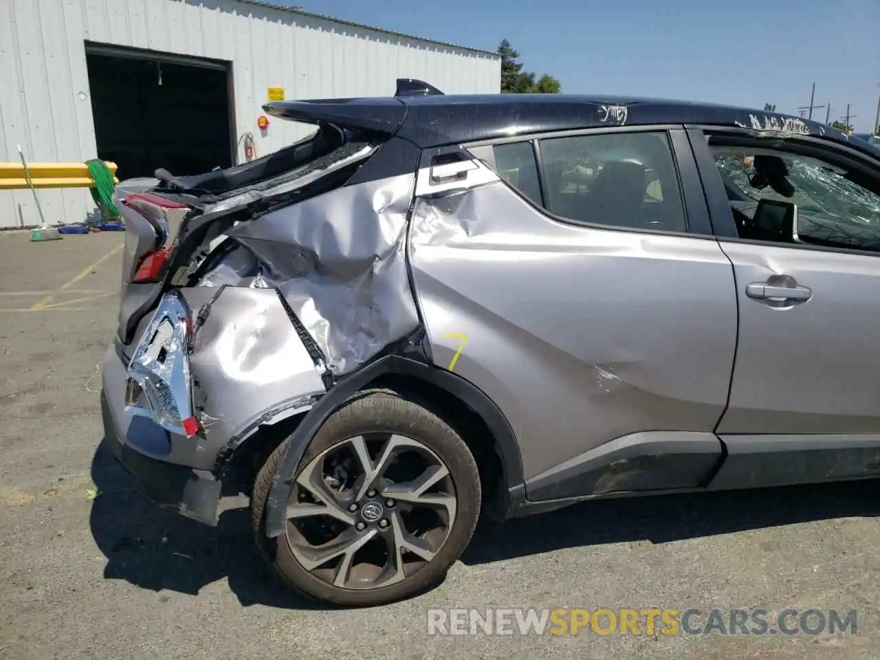 9 Photograph of a damaged car JTNKHMBX5K1035659 TOYOTA C-HR 2019