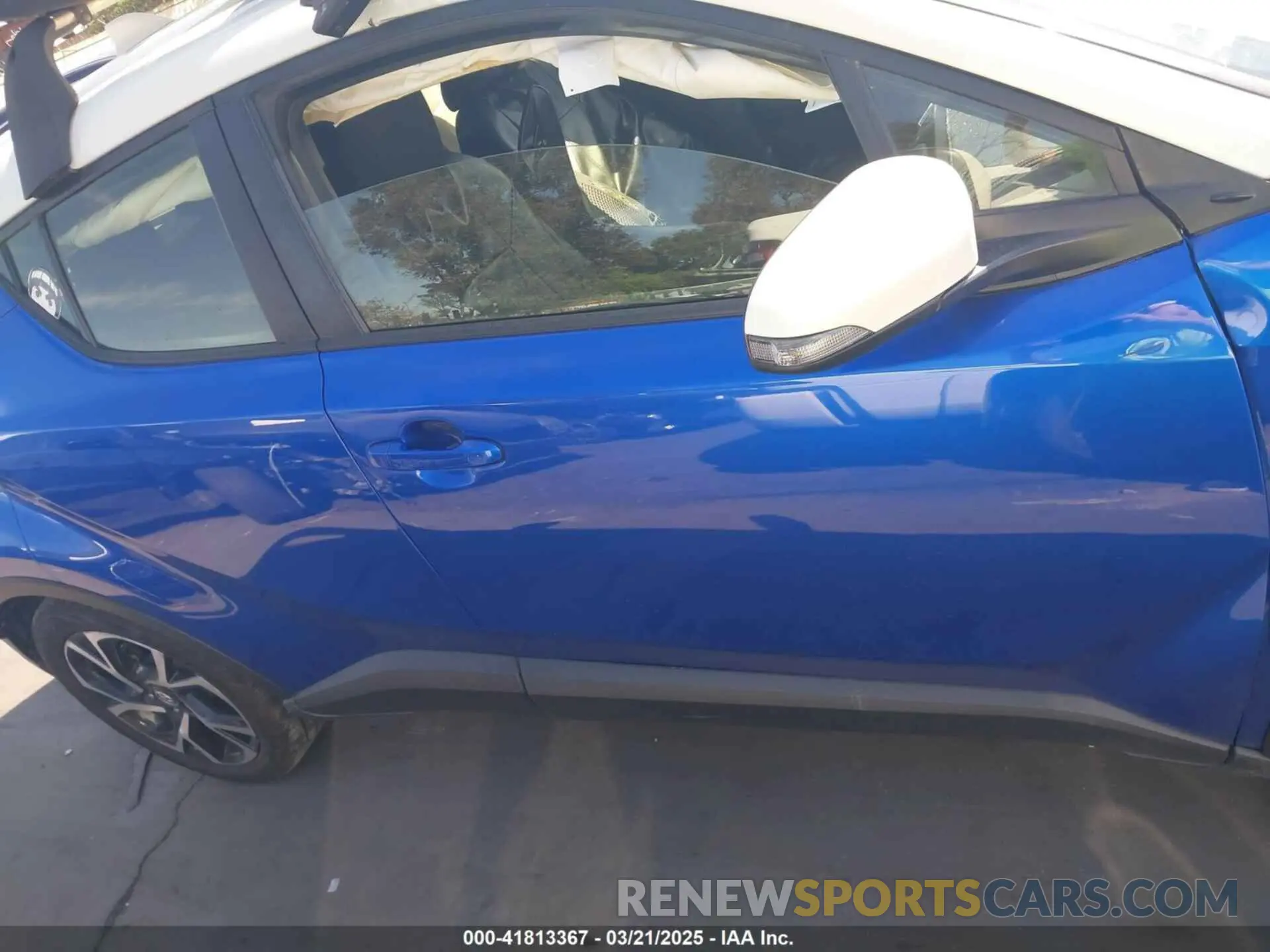 14 Photograph of a damaged car JTNKHMBX5K1043079 TOYOTA C-HR 2019