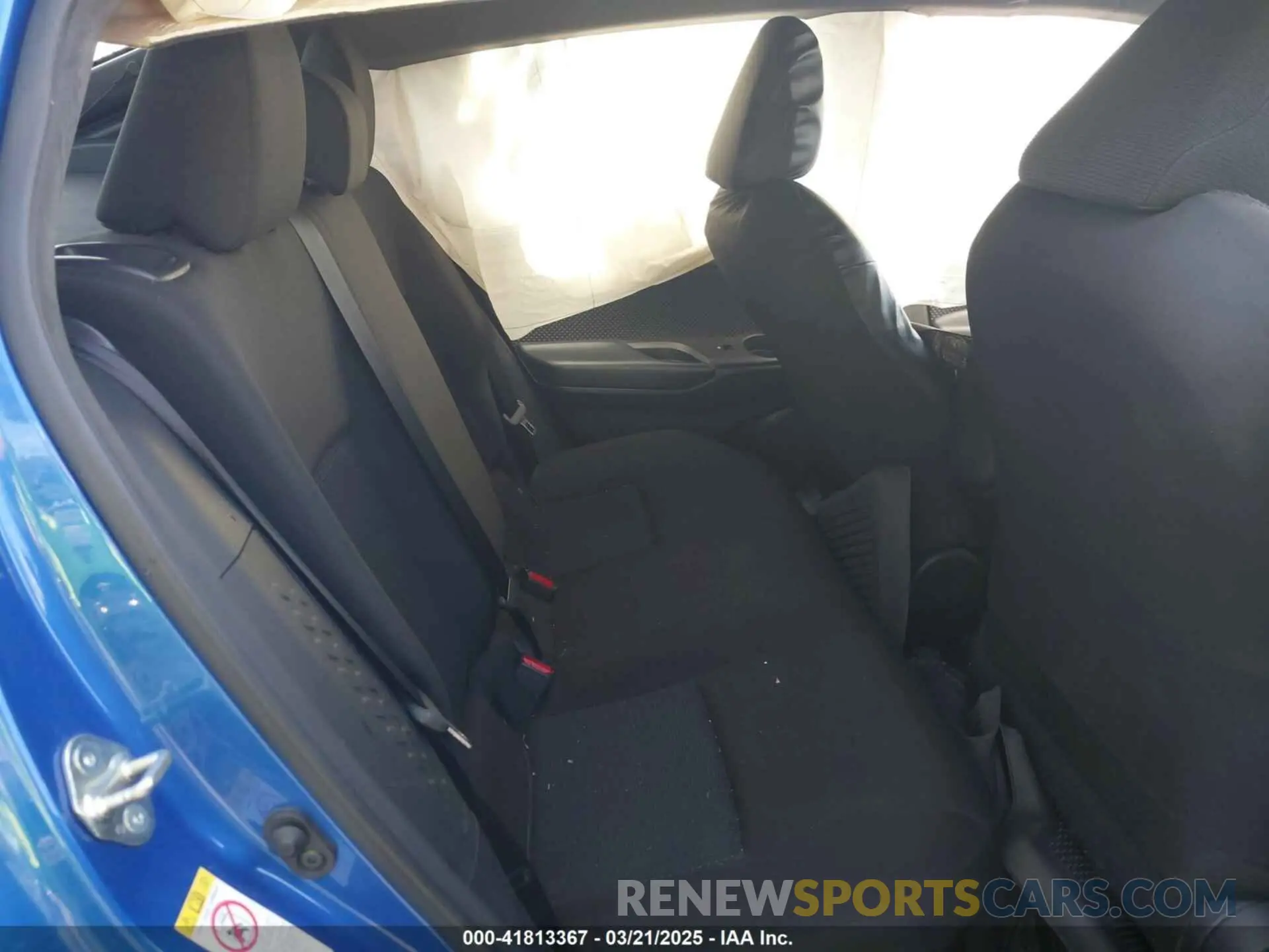 8 Photograph of a damaged car JTNKHMBX5K1043079 TOYOTA C-HR 2019