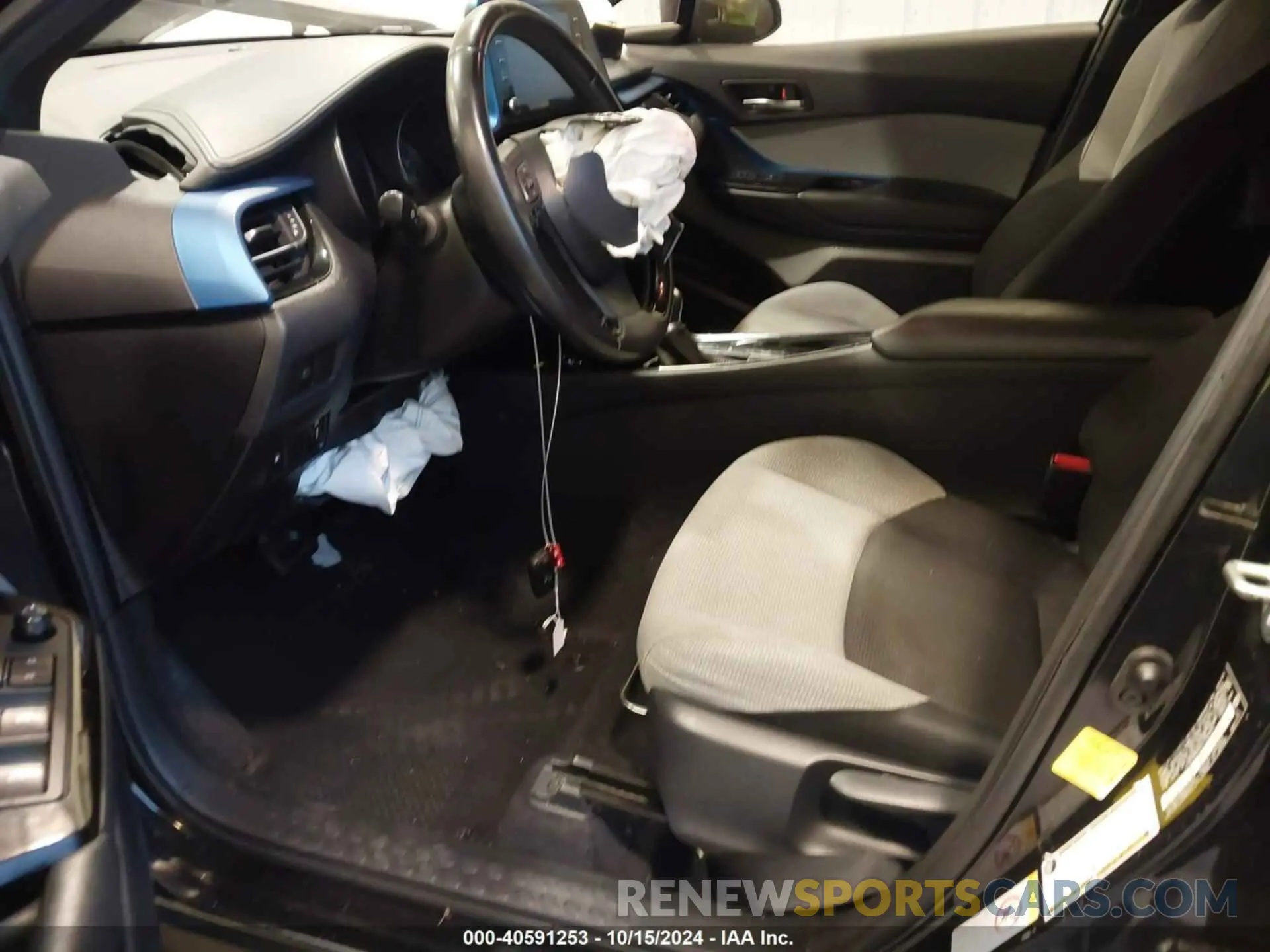 14 Photograph of a damaged car JTNKHMBX5K1048931 TOYOTA C-HR 2019