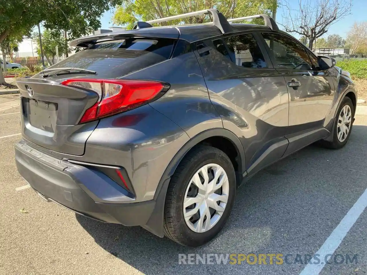 4 Photograph of a damaged car JTNKHMBX5K1056608 TOYOTA C-HR 2019