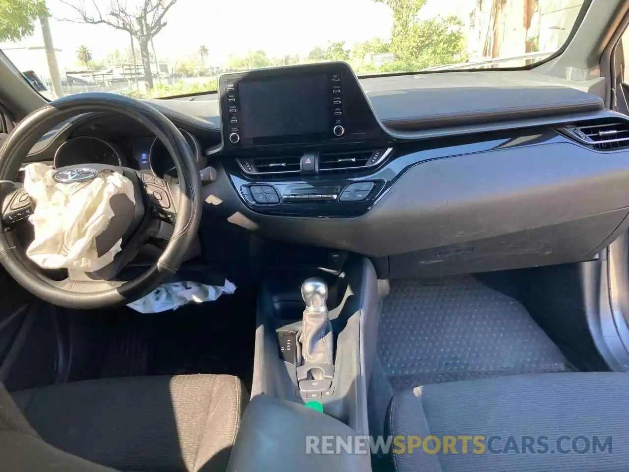 9 Photograph of a damaged car JTNKHMBX5K1056608 TOYOTA C-HR 2019