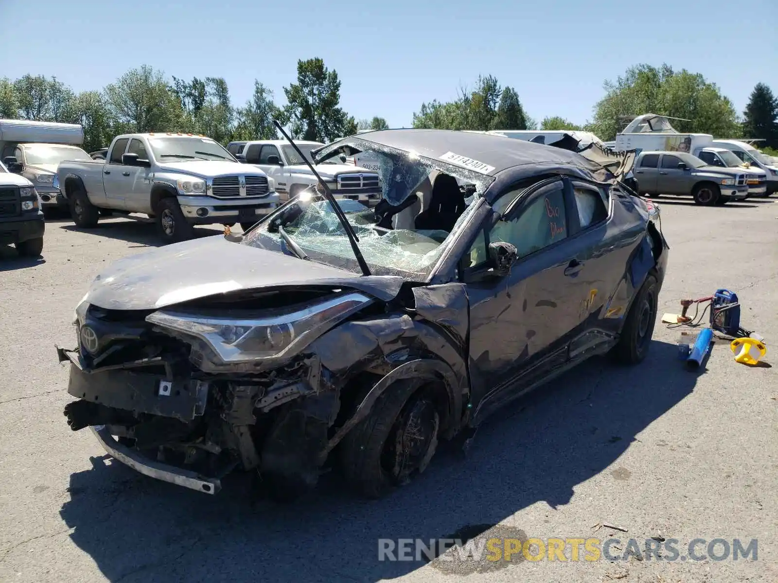 2 Photograph of a damaged car JTNKHMBX5K1057998 TOYOTA C-HR 2019