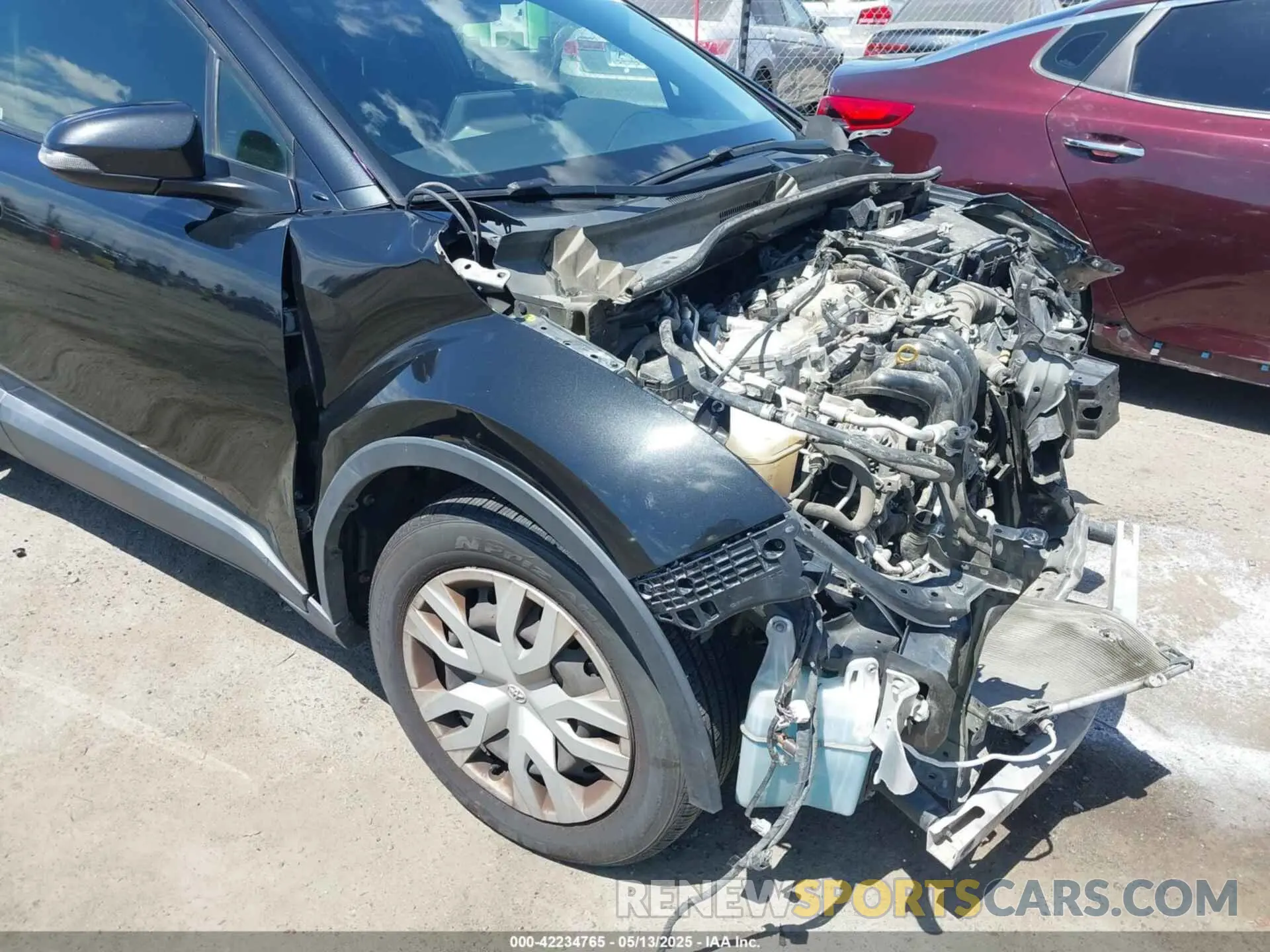 19 Photograph of a damaged car JTNKHMBX5K1059637 TOYOTA C-HR 2019