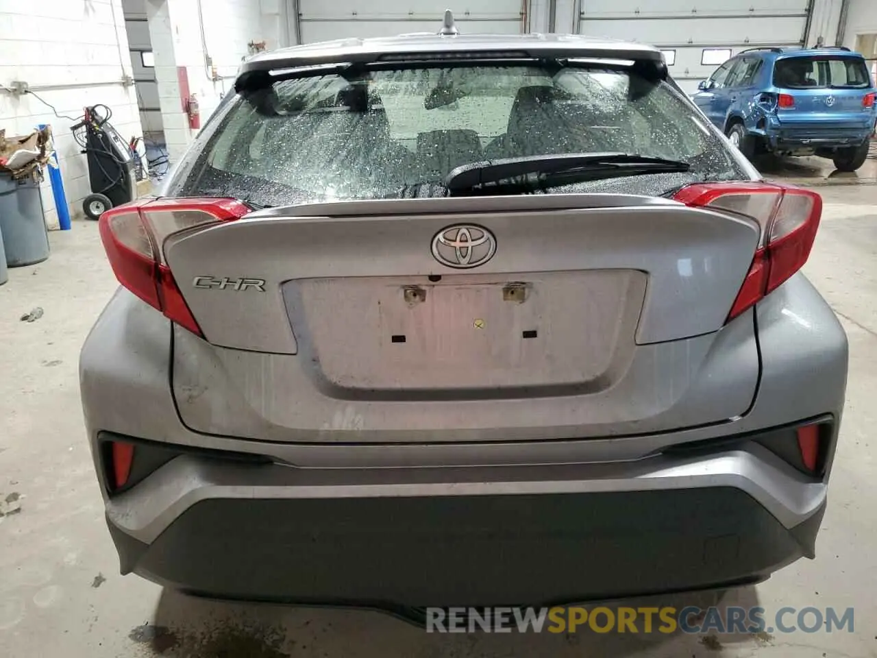 6 Photograph of a damaged car JTNKHMBX6K1020331 TOYOTA C-HR 2019
