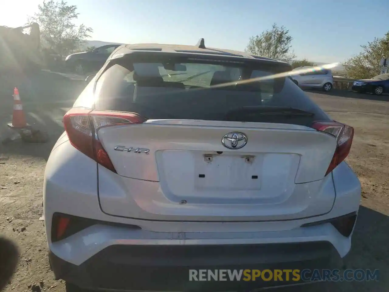 6 Photograph of a damaged car JTNKHMBX6K1025951 TOYOTA C-HR 2019