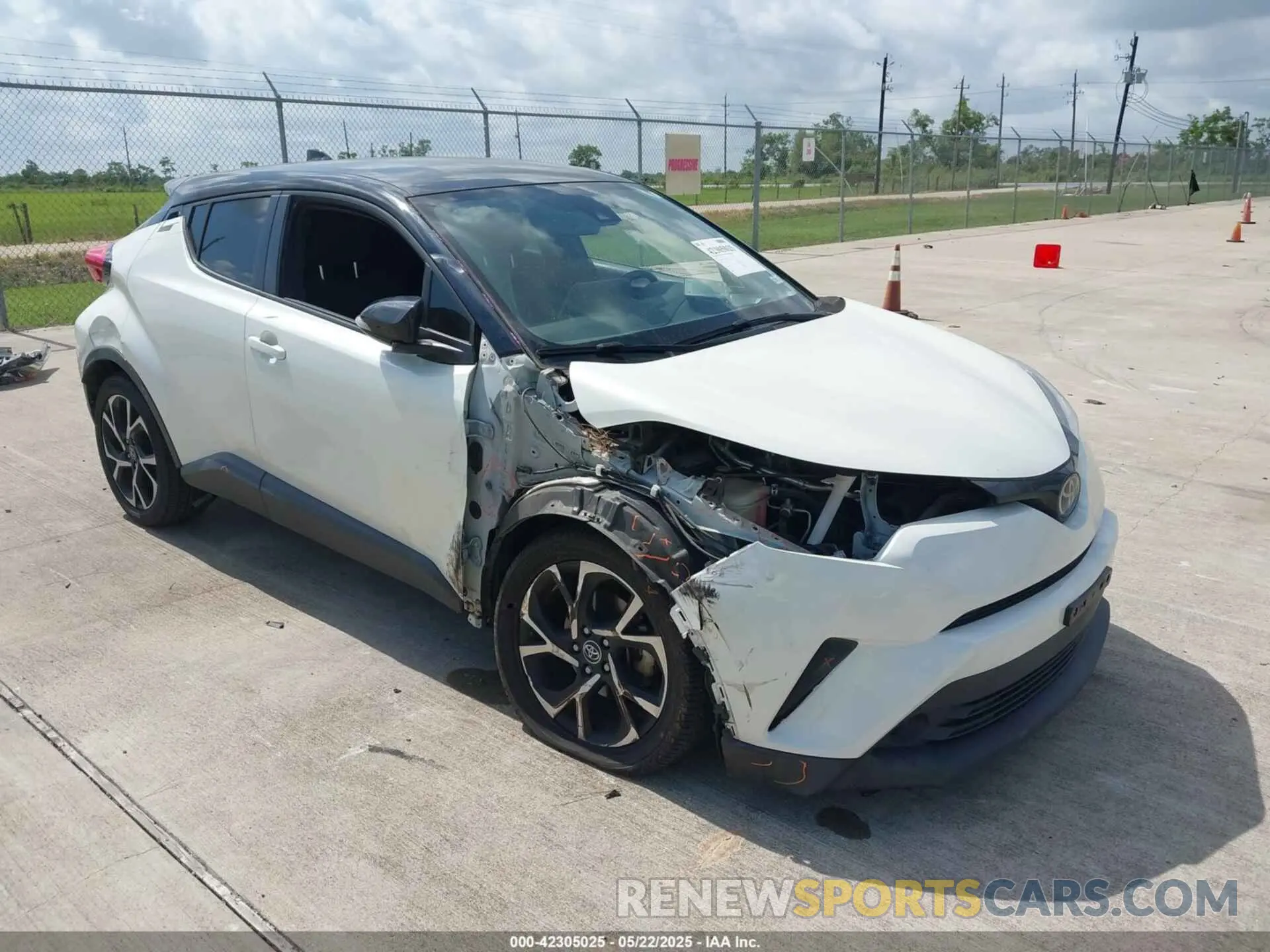 1 Photograph of a damaged car JTNKHMBX6K1036948 TOYOTA C-HR 2019