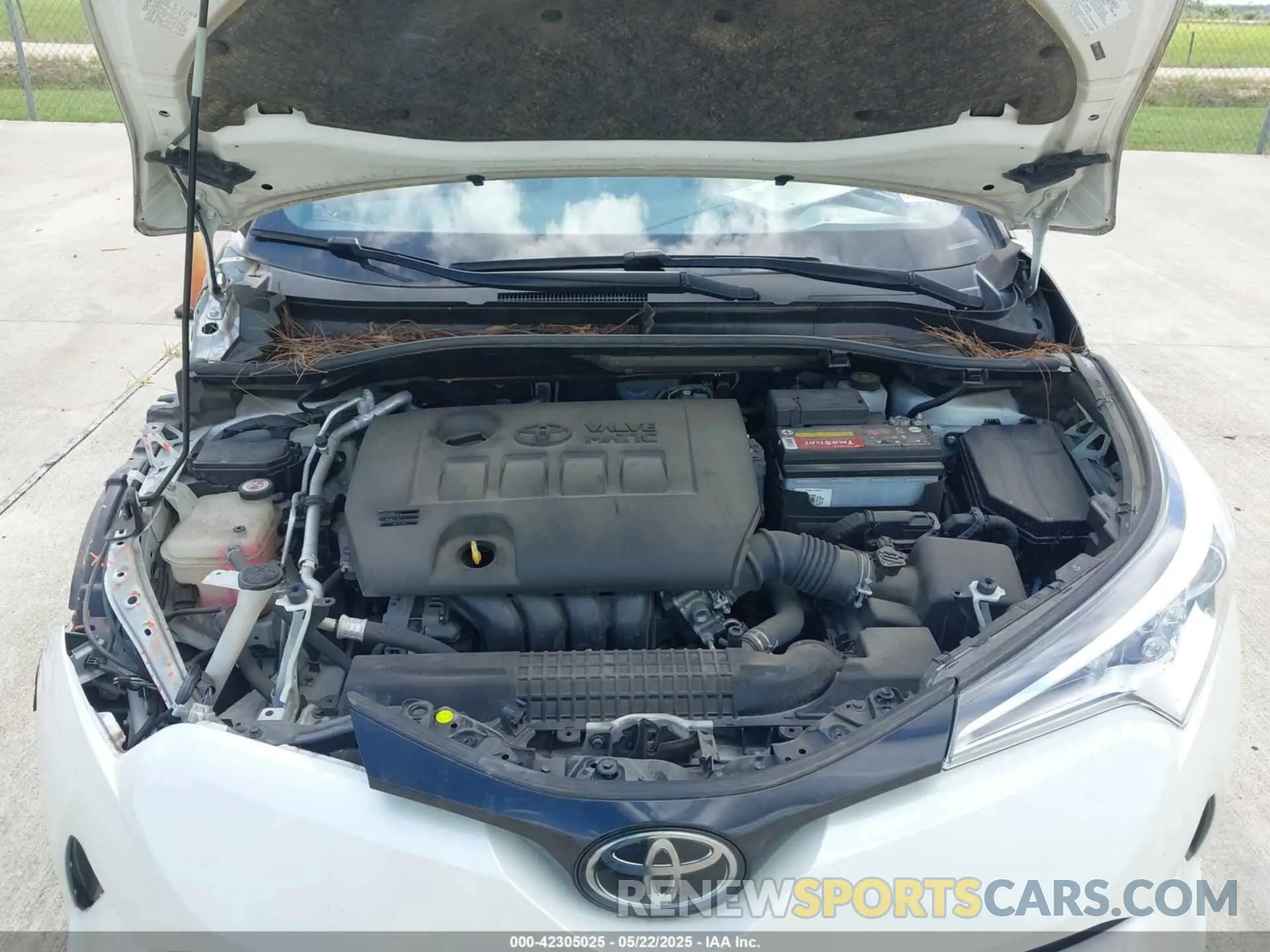 10 Photograph of a damaged car JTNKHMBX6K1036948 TOYOTA C-HR 2019