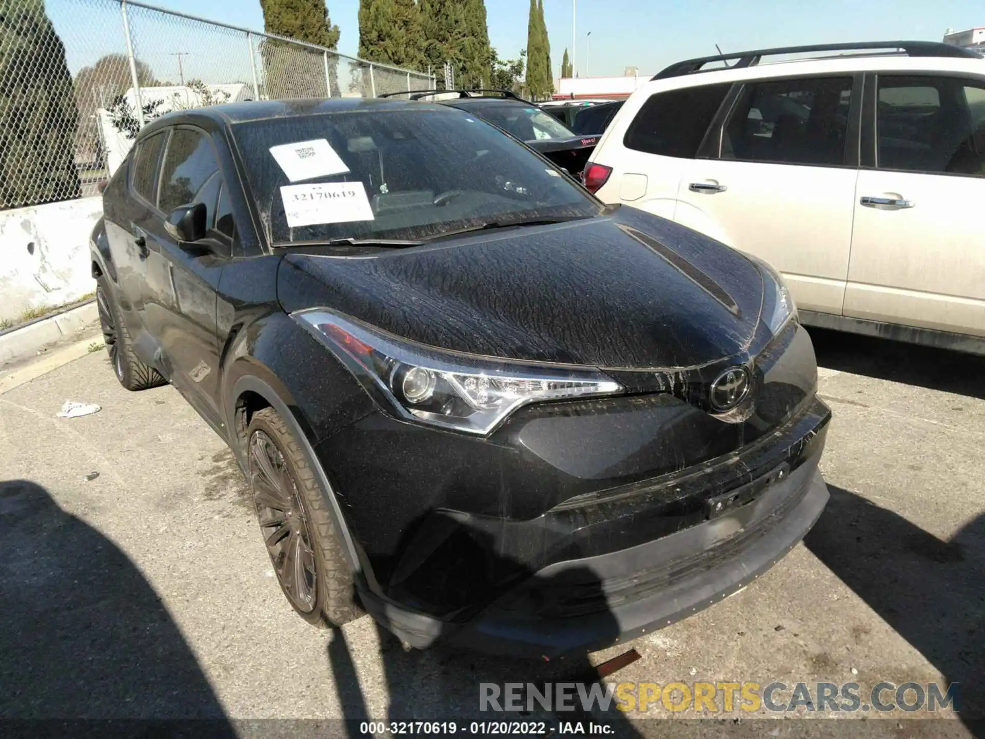 1 Photograph of a damaged car JTNKHMBX7K1022721 TOYOTA C-HR 2019