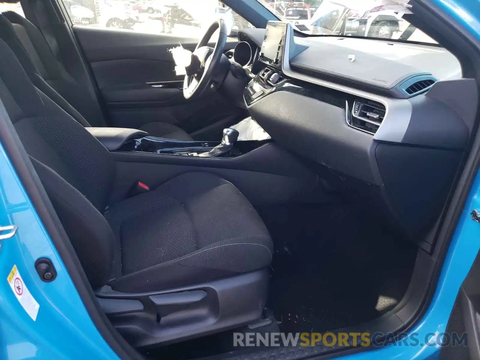 5 Photograph of a damaged car JTNKHMBX7K1024520 TOYOTA C-HR 2019