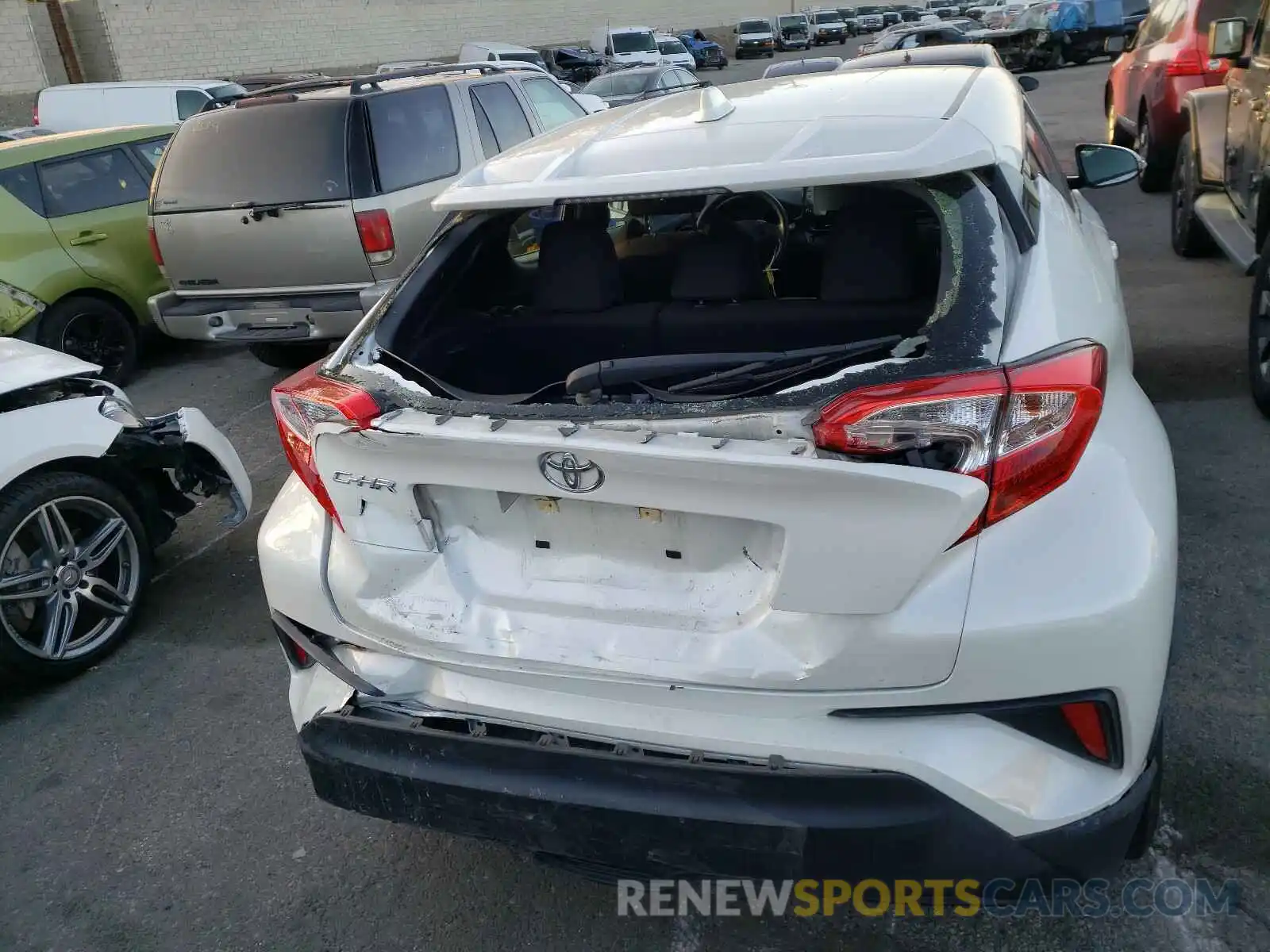 9 Photograph of a damaged car JTNKHMBX7K1027210 TOYOTA C-HR 2019