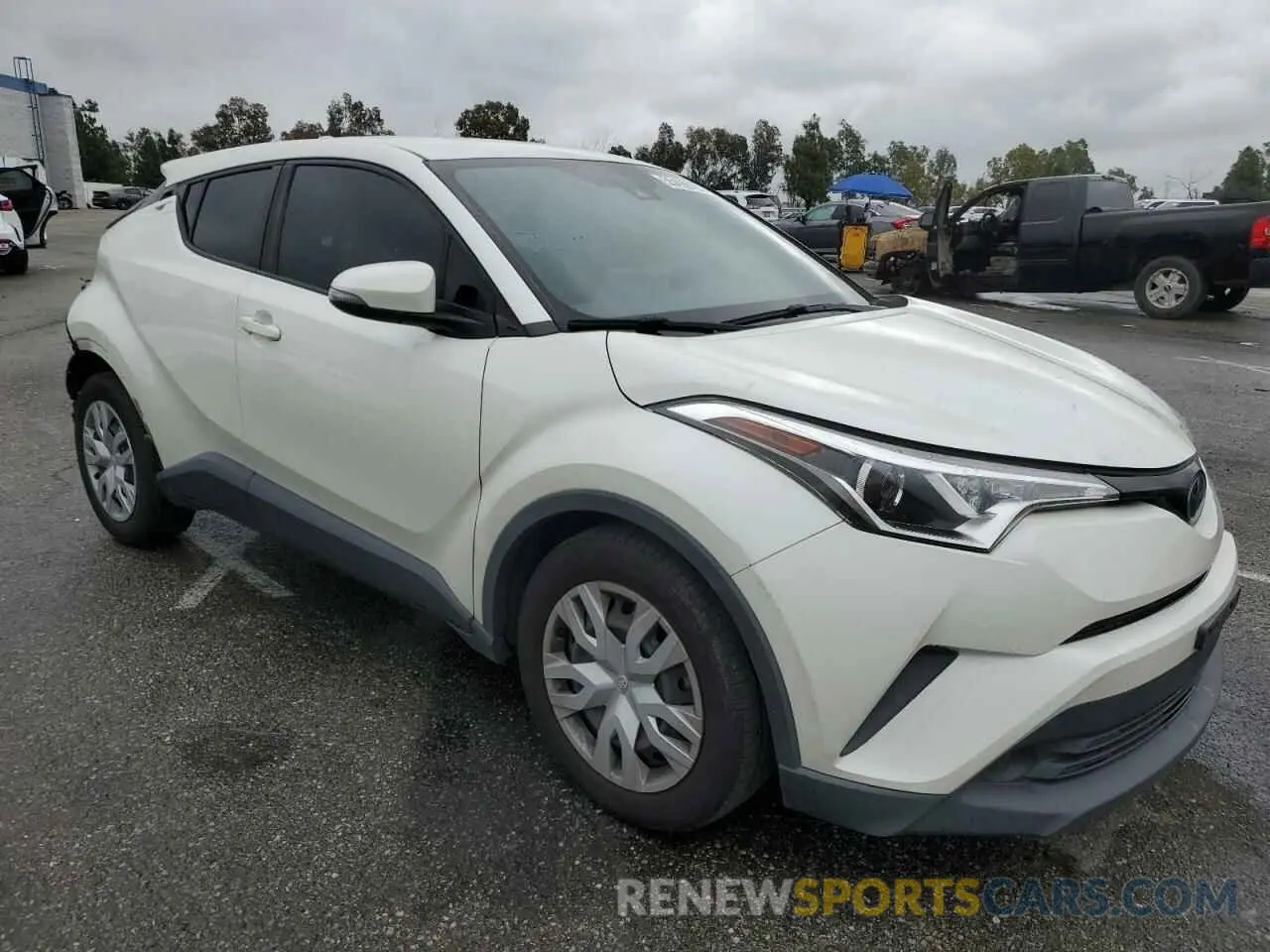 4 Photograph of a damaged car JTNKHMBX7K1028552 TOYOTA C-HR 2019