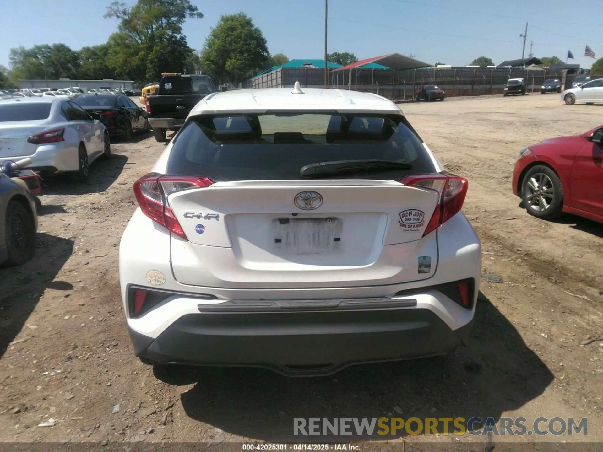 16 Photograph of a damaged car JTNKHMBX7K1028731 TOYOTA C-HR 2019