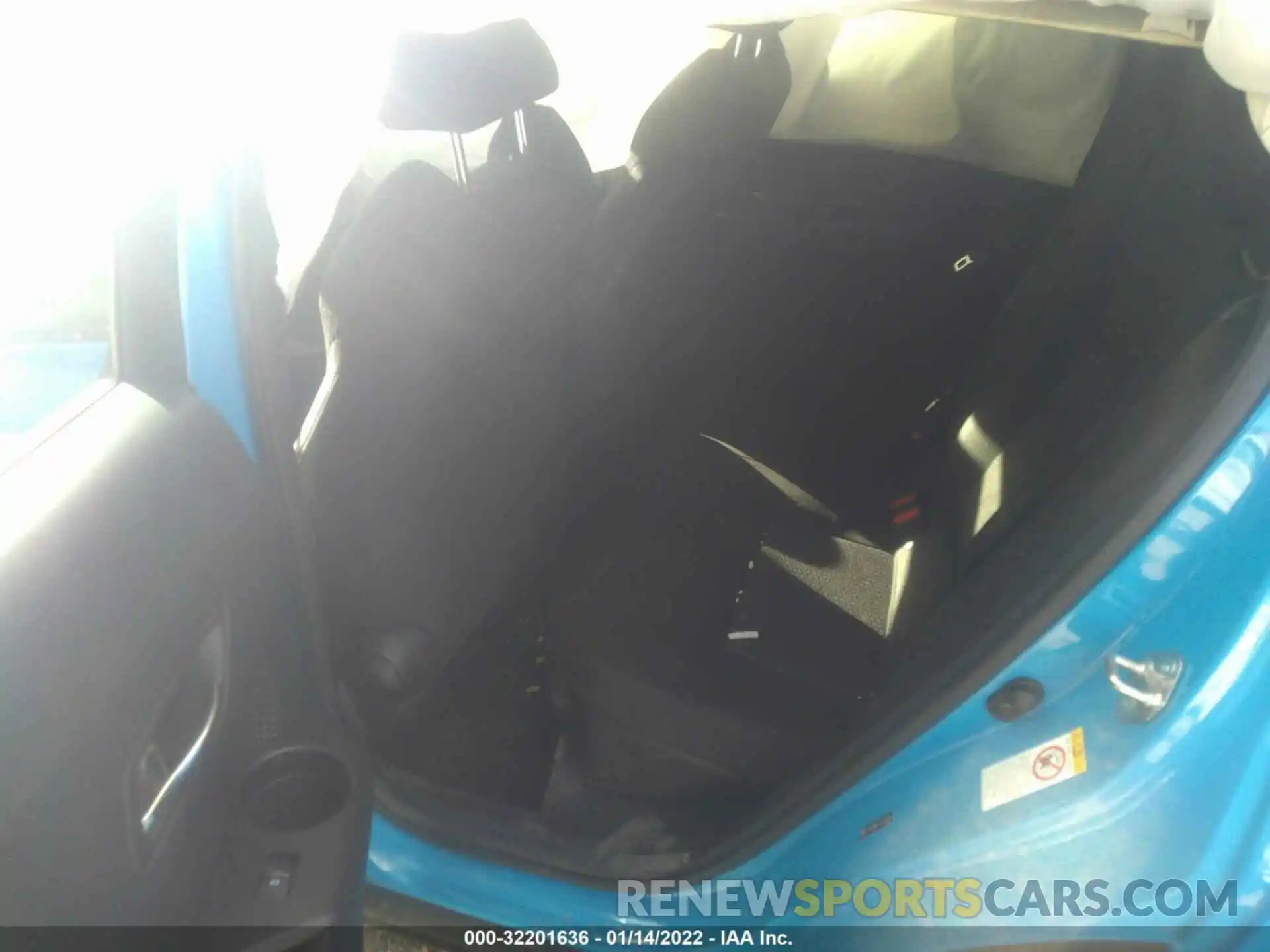 8 Photograph of a damaged car JTNKHMBX7K1028941 TOYOTA C-HR 2019