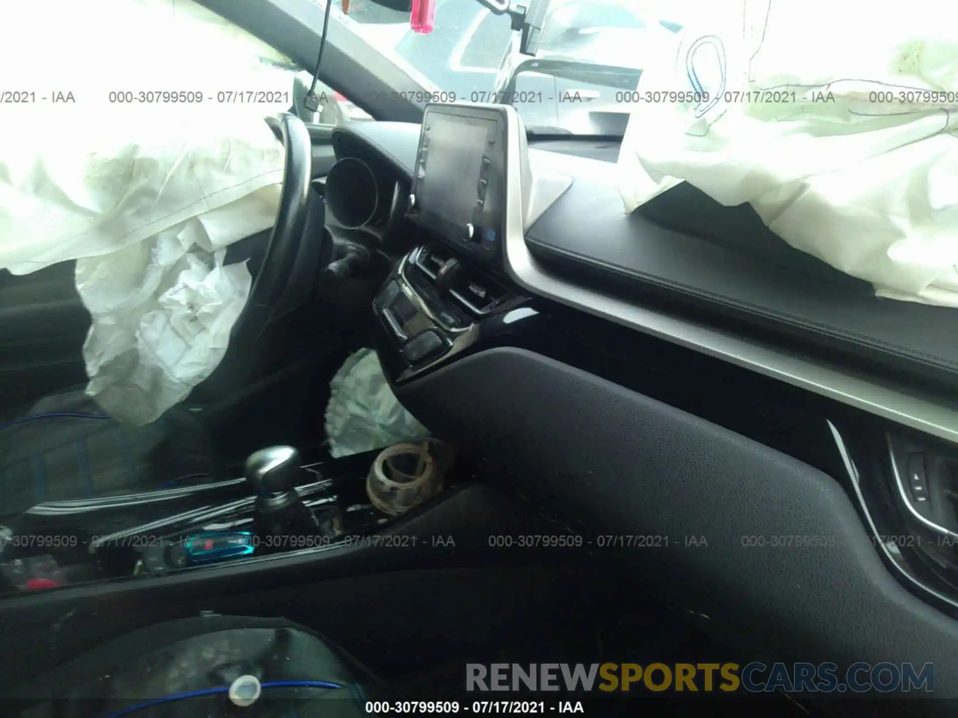 5 Photograph of a damaged car JTNKHMBX7K1037090 TOYOTA C-HR 2019