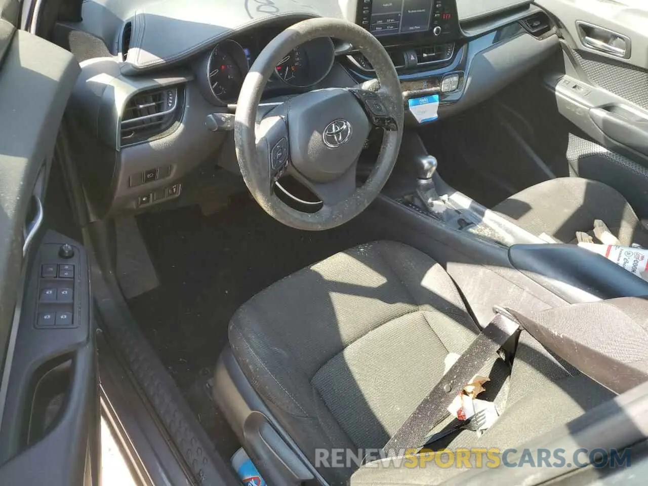 8 Photograph of a damaged car JTNKHMBX7K1041205 TOYOTA C-HR 2019