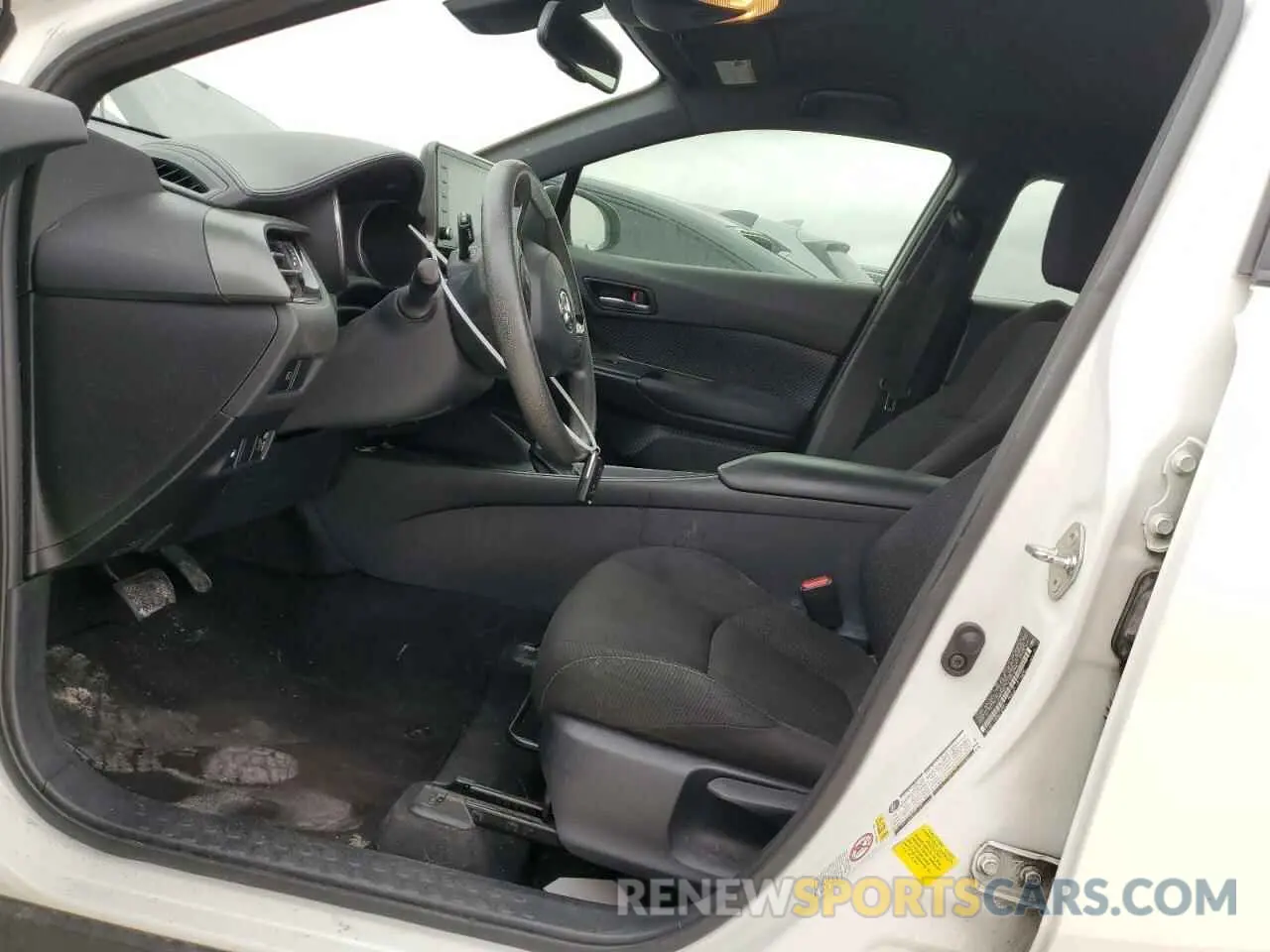 7 Photograph of a damaged car JTNKHMBX7K1046694 TOYOTA C-HR 2019