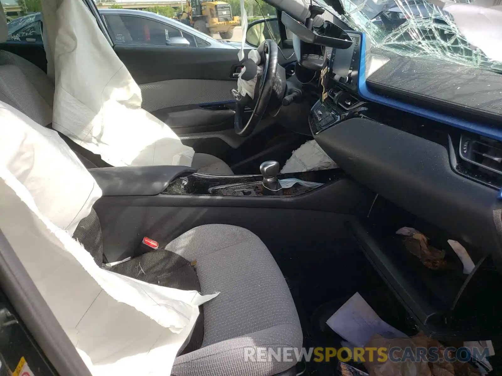 5 Photograph of a damaged car JTNKHMBX7K1057615 TOYOTA C-HR 2019