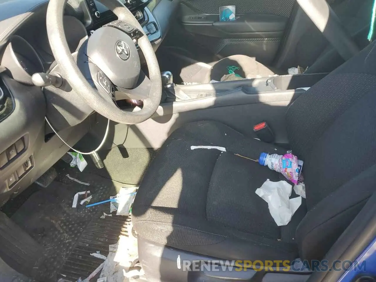 7 Photograph of a damaged car JTNKHMBX7K1060160 TOYOTA C-HR 2019