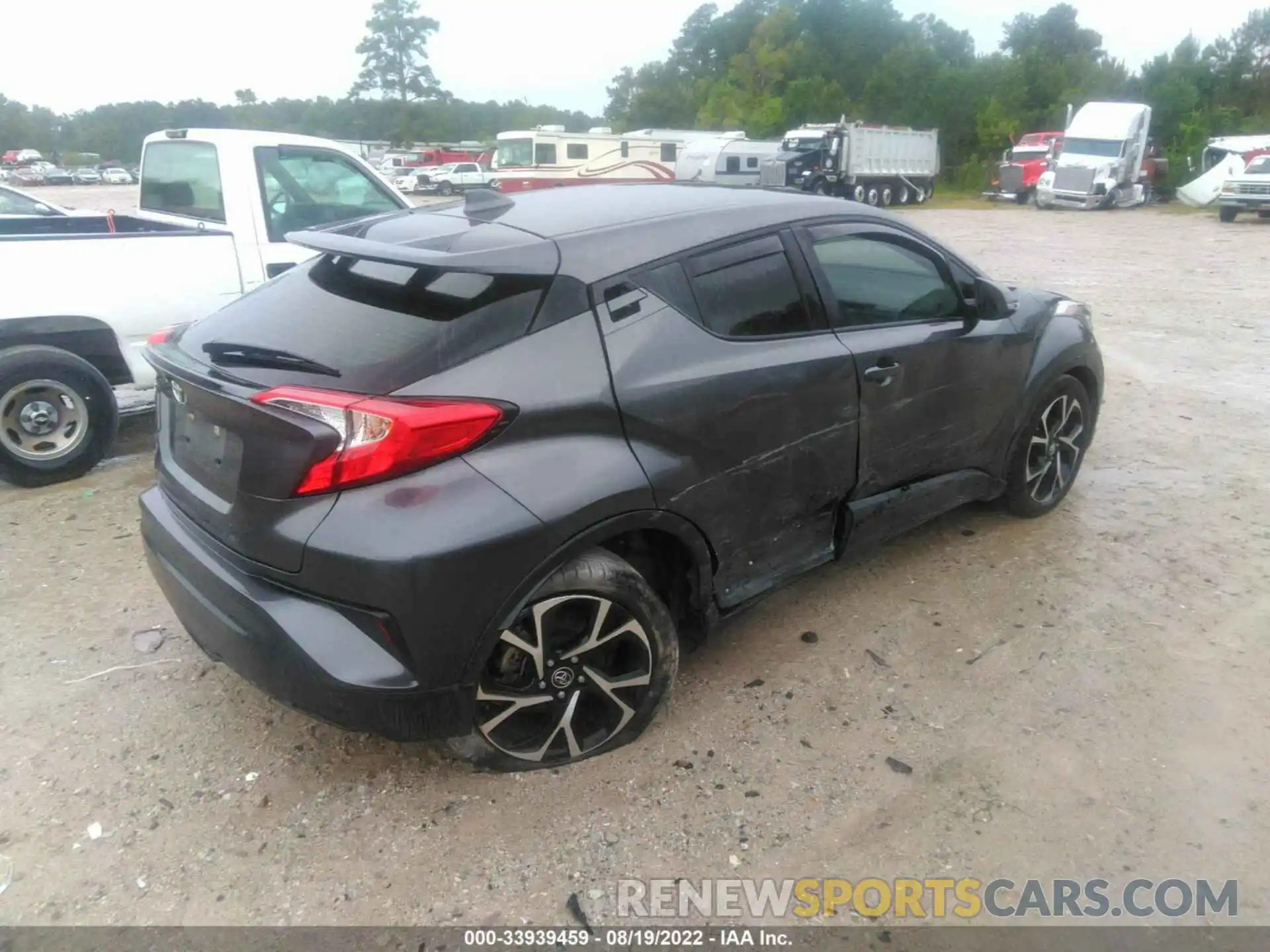 4 Photograph of a damaged car JTNKHMBX7K1061583 TOYOTA C-HR 2019