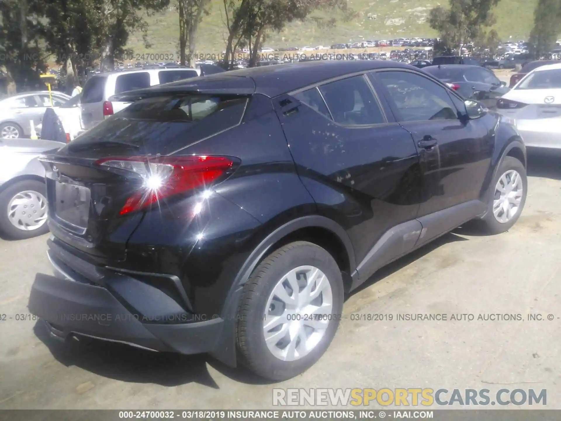 4 Photograph of a damaged car JTNKHMBX8K1013588 TOYOTA C-HR 2019