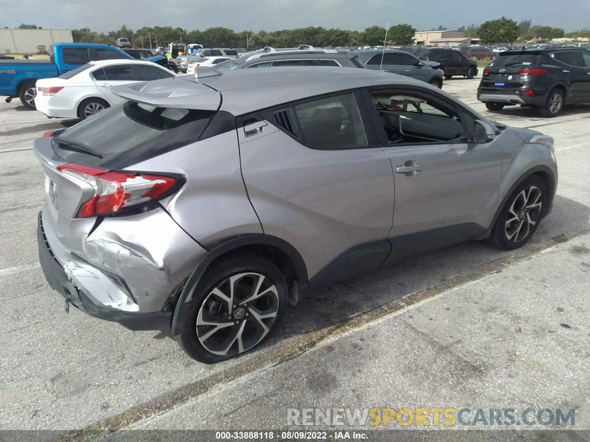 4 Photograph of a damaged car JTNKHMBX8K1015681 TOYOTA C-HR 2019