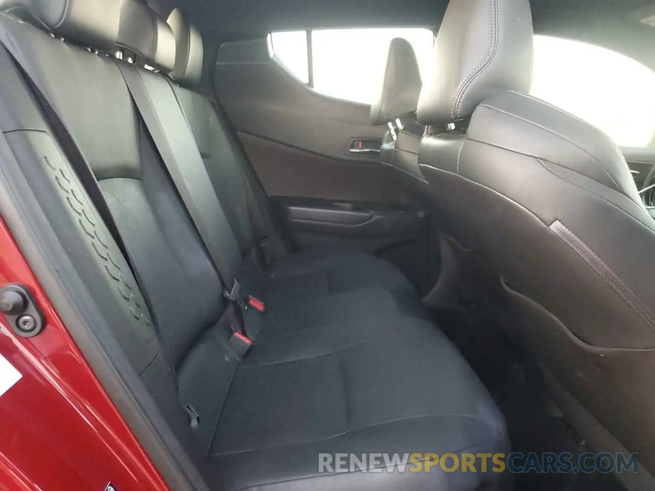 10 Photograph of a damaged car JTNKHMBX8K1017852 TOYOTA C-HR 2019
